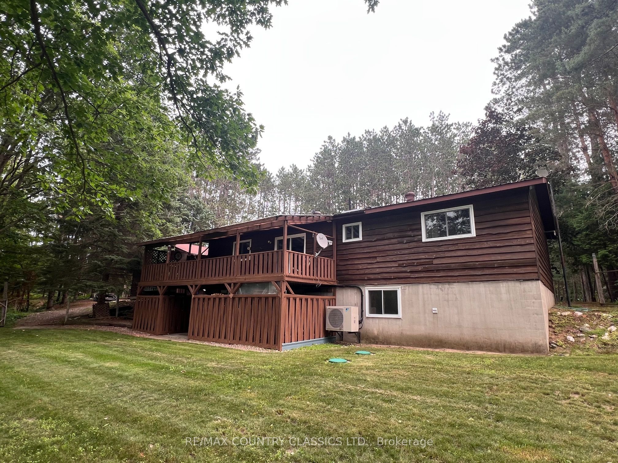 24 Firehall Lane Property Photo 9