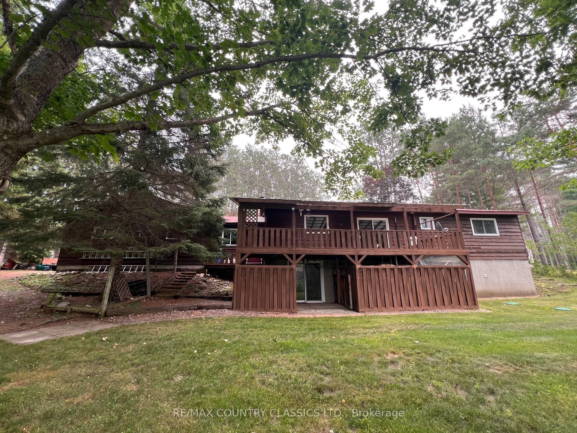 24 Firehall Lane Property Photo 10