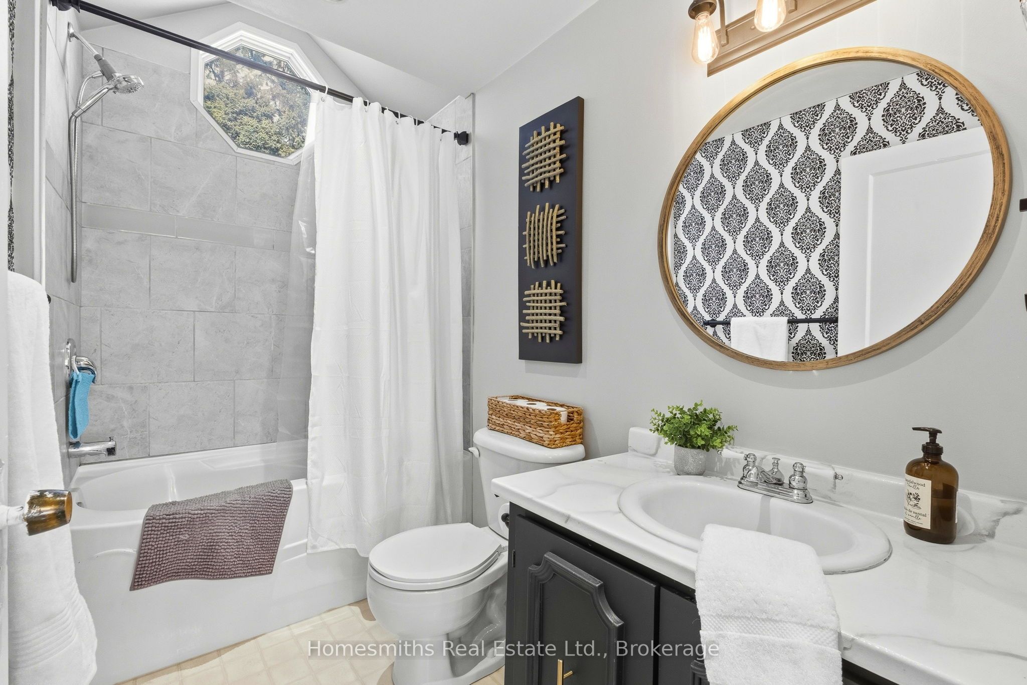 8766 Danforth Road W Property Photo 18