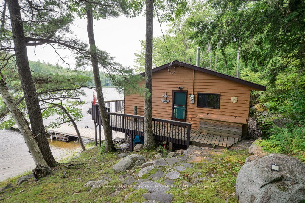 1053 Harrison Trail Property Photo 3