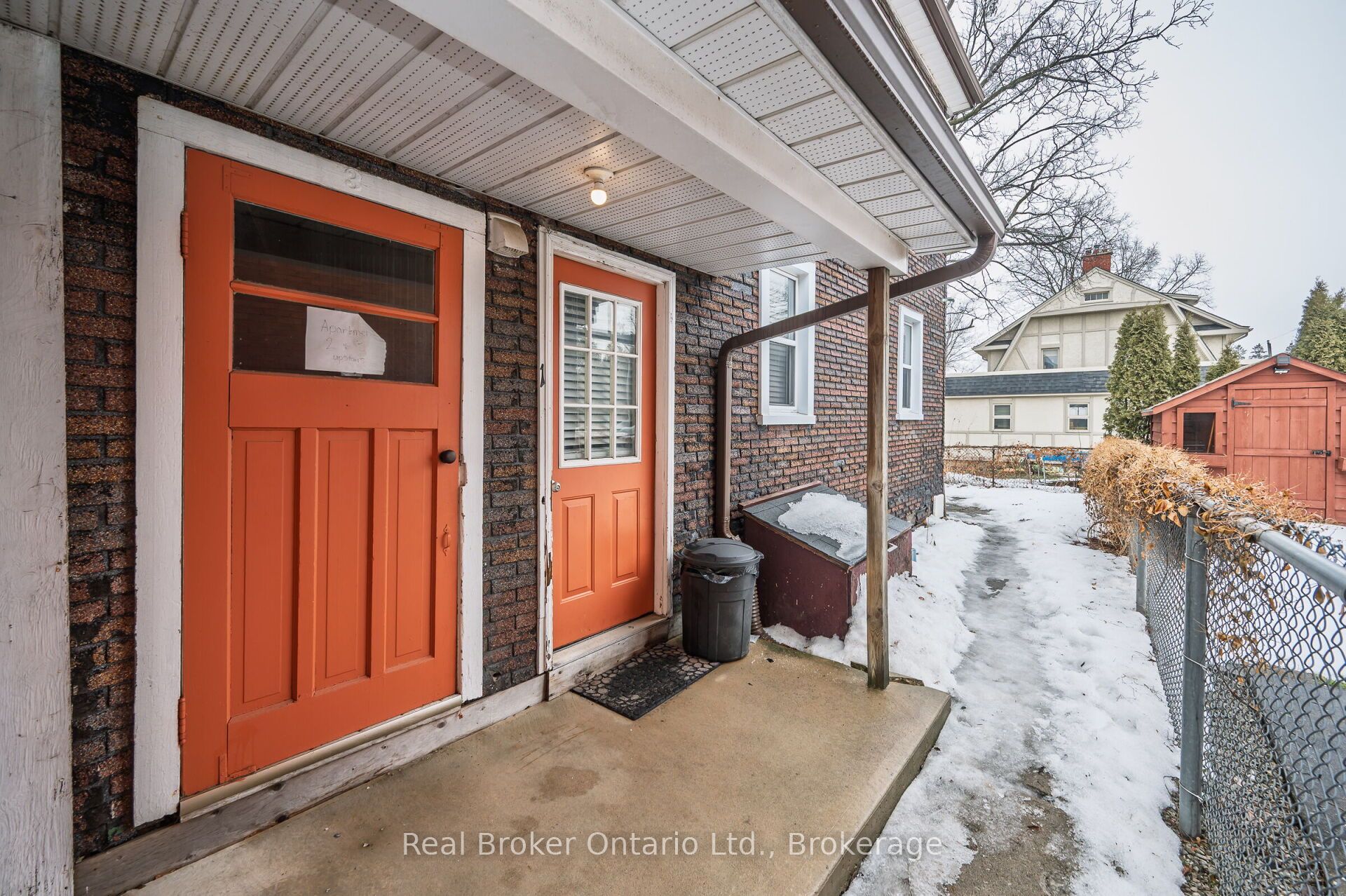 122 King Street Property Photo 14