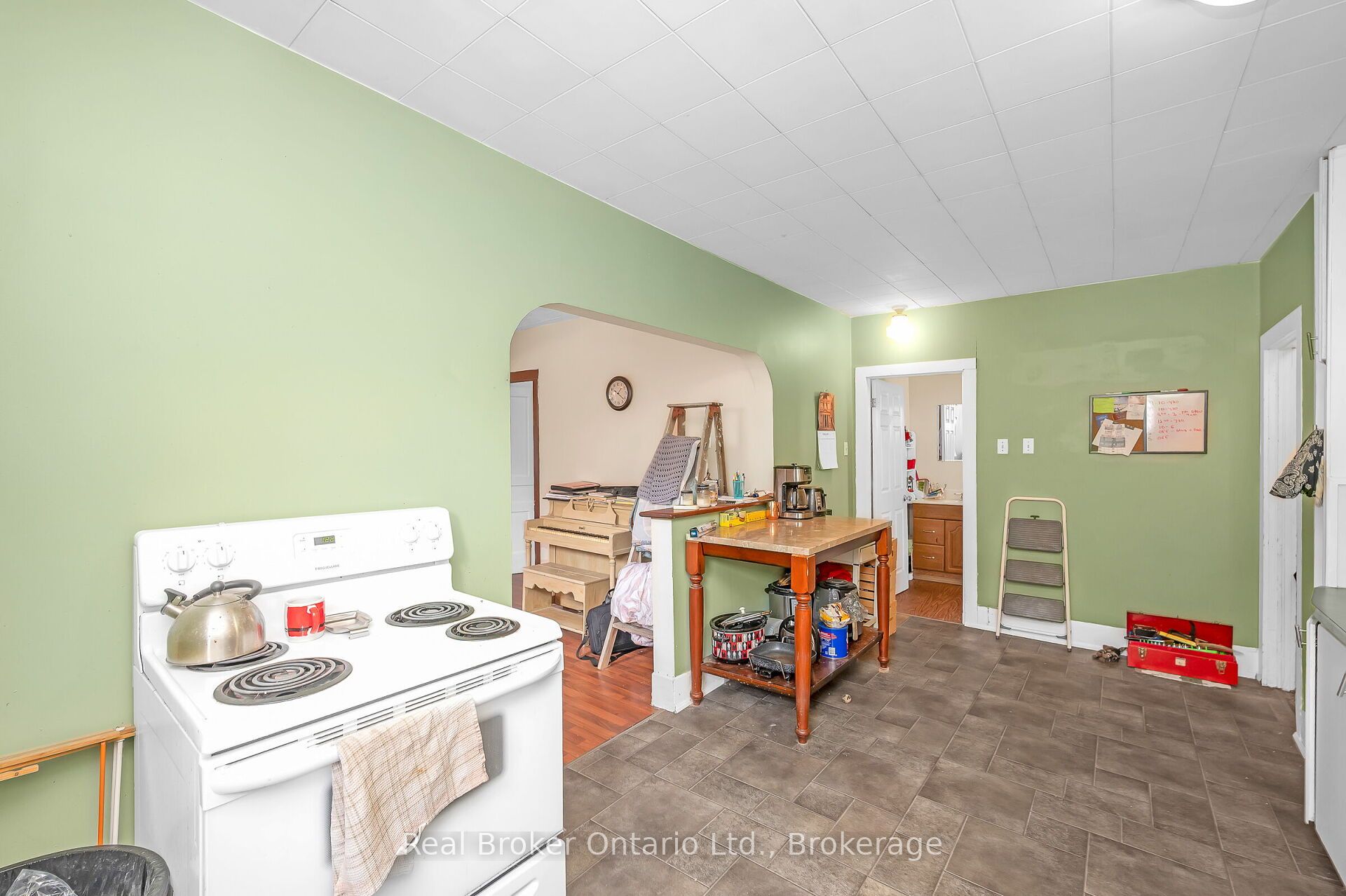 122 King Street Property Photo 25