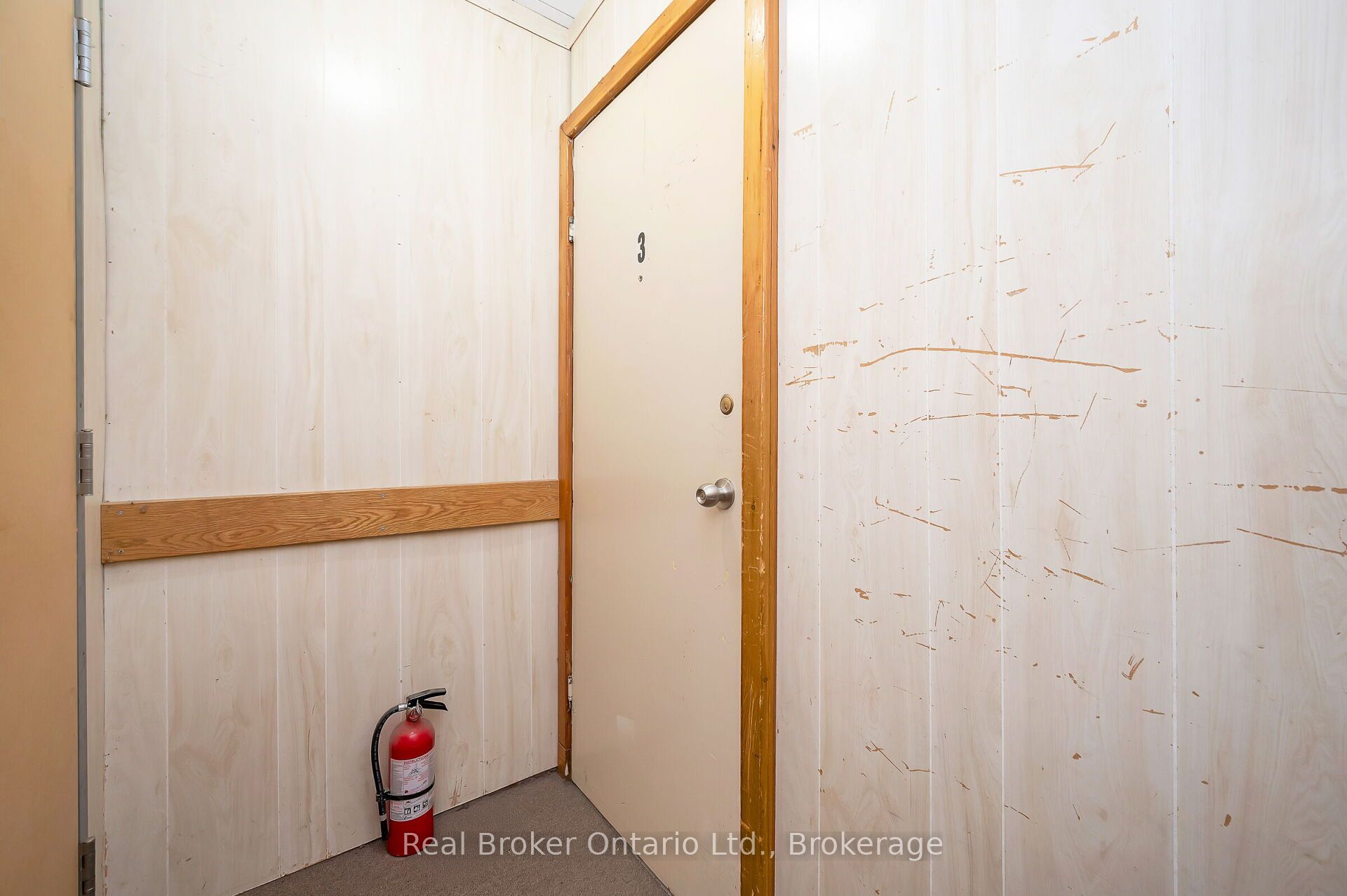 122 King Street Property Photo 33