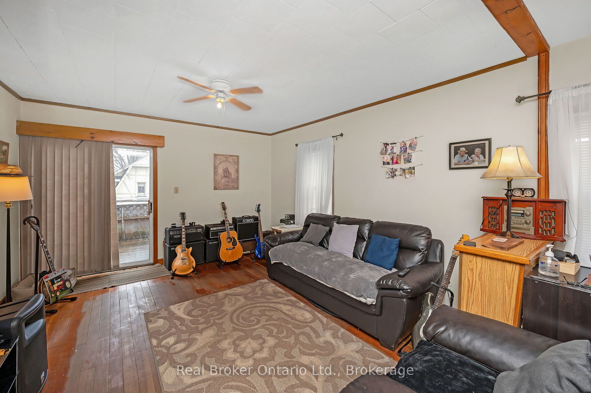 122 King Street Property Photo 39