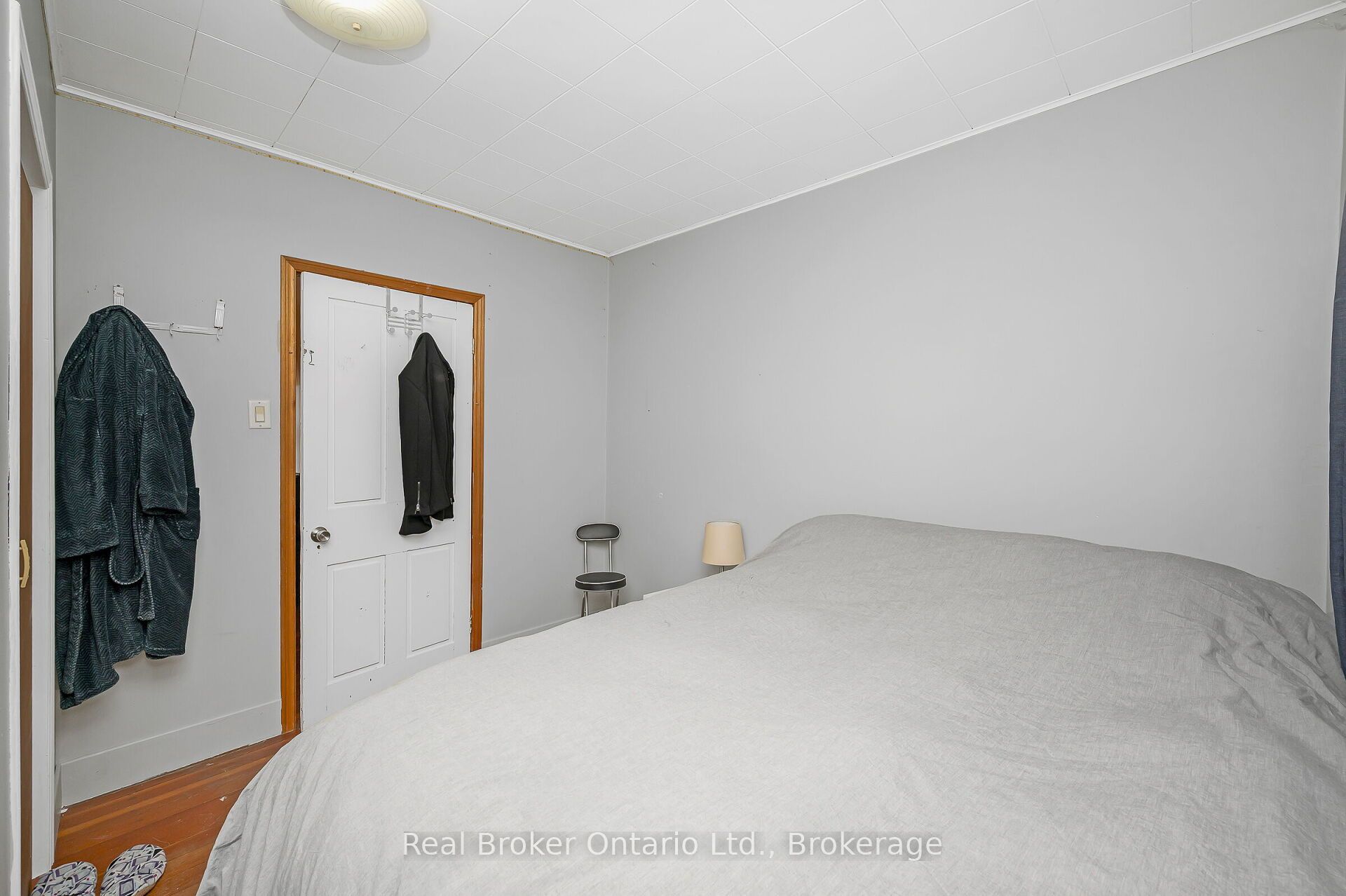 122 King Street Property Photo 43