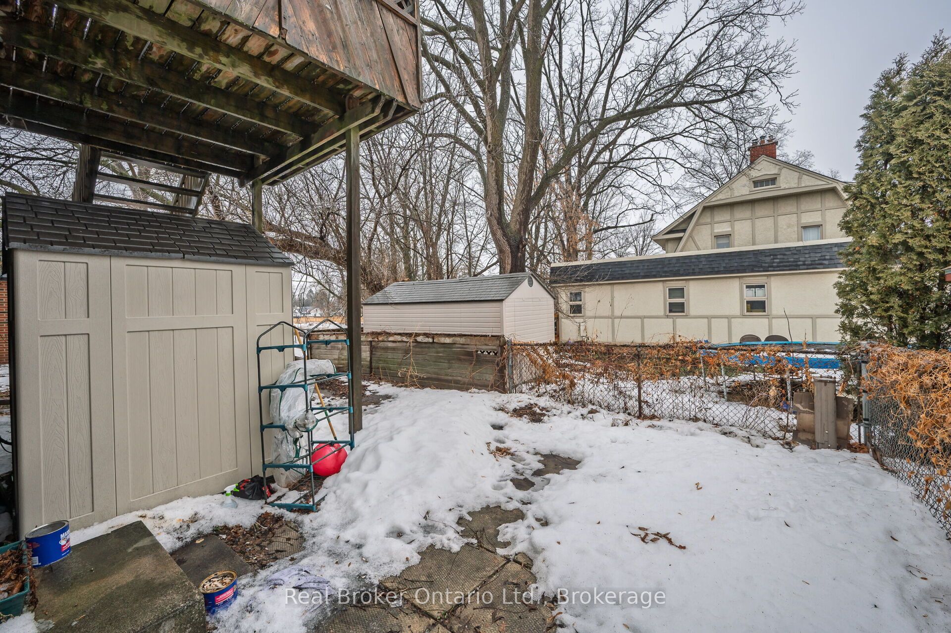 122 King Street Property Photo 46