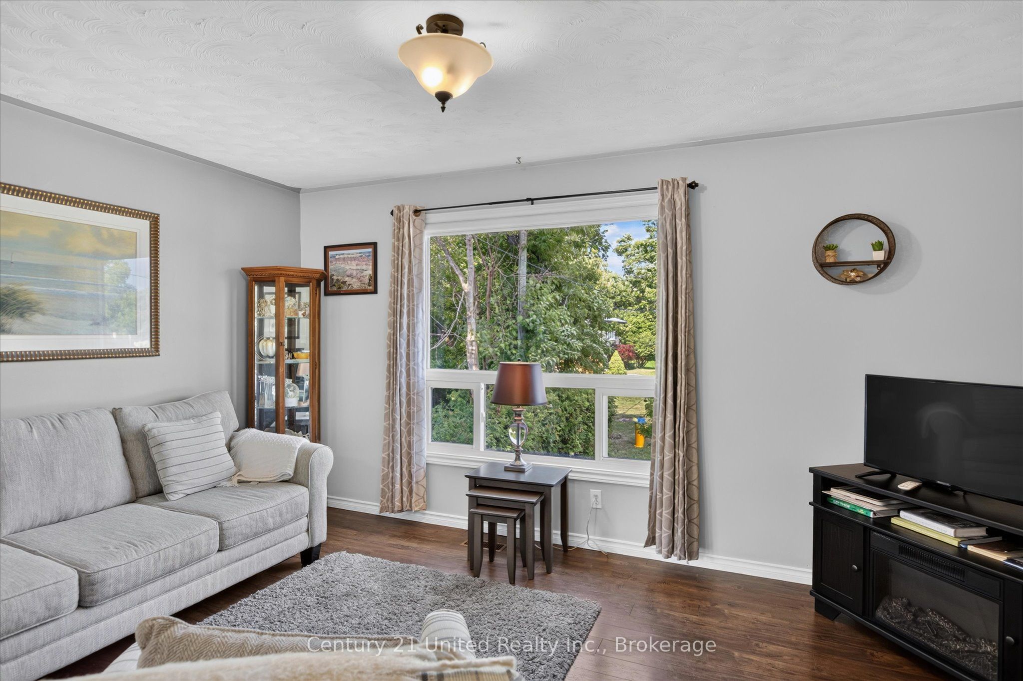 71 Pine Street Property Photo 9