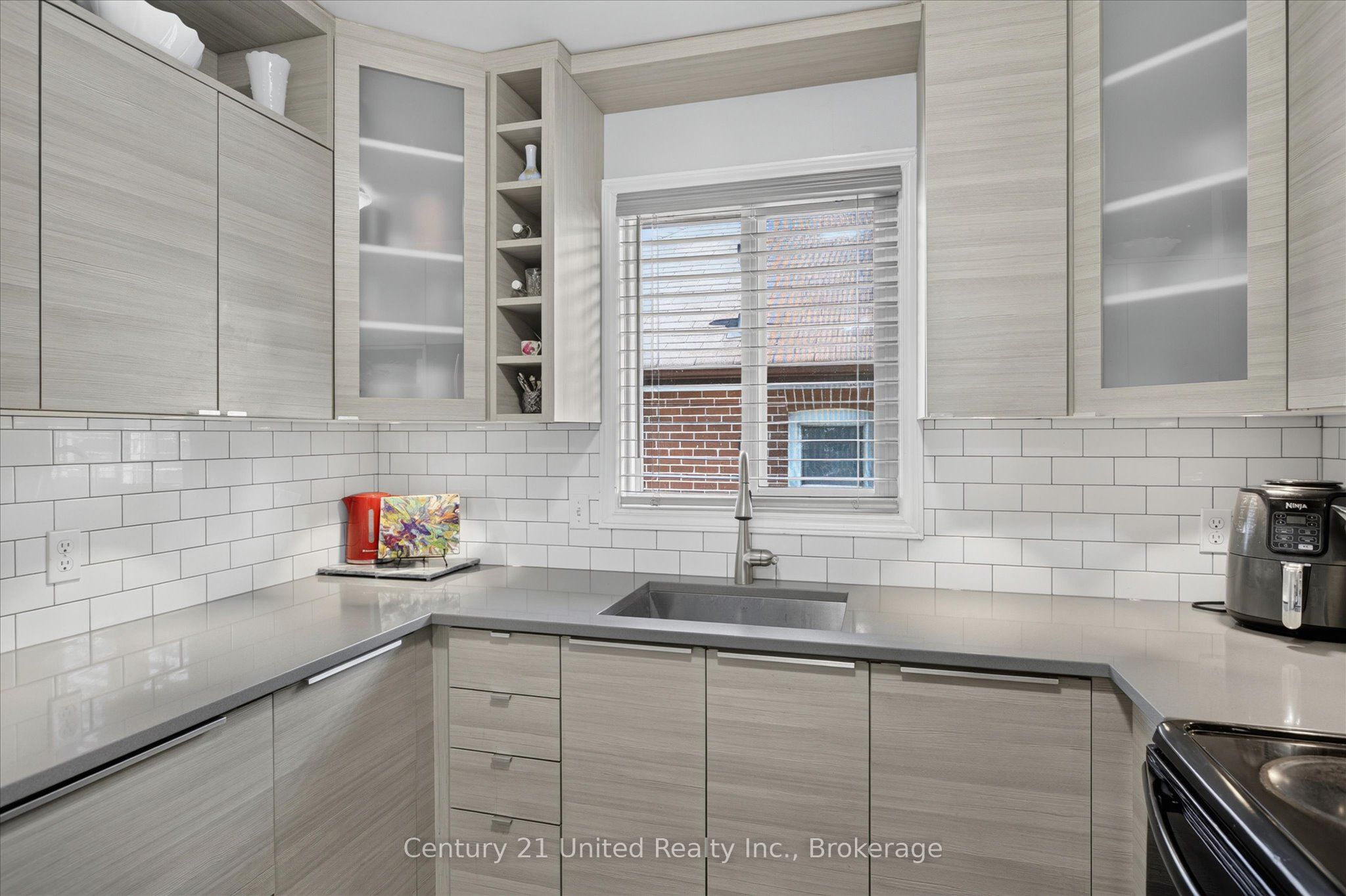 71 Pine Street Property Photo 19