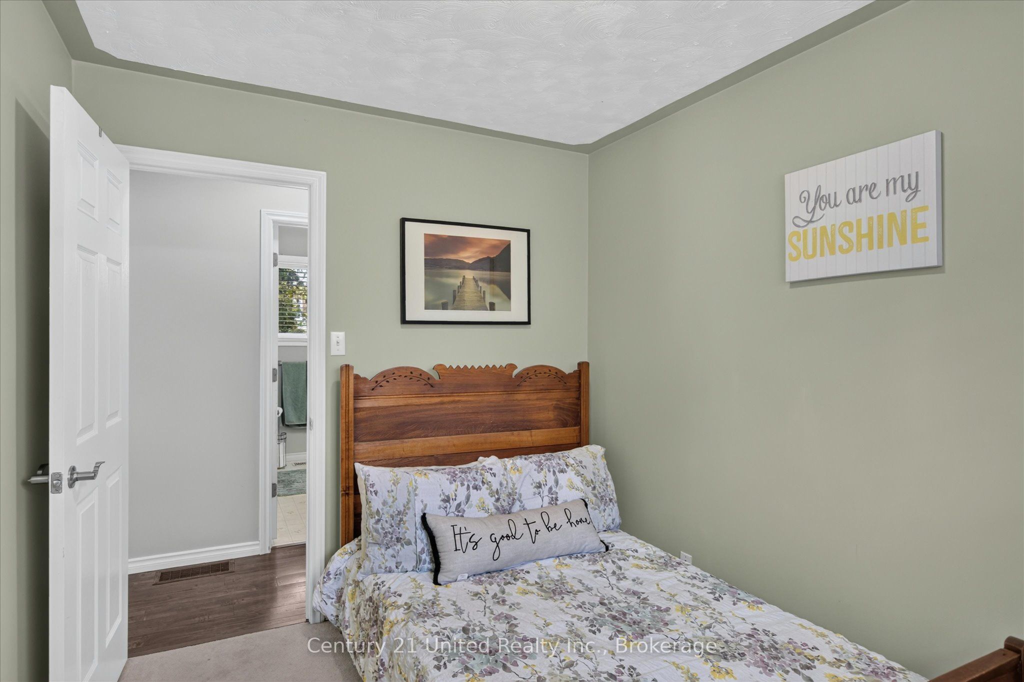 71 Pine Street Property Photo 28
