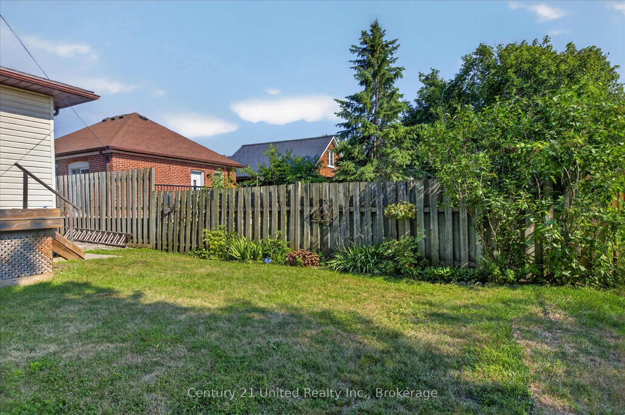 71 Pine Street Property Photo 48