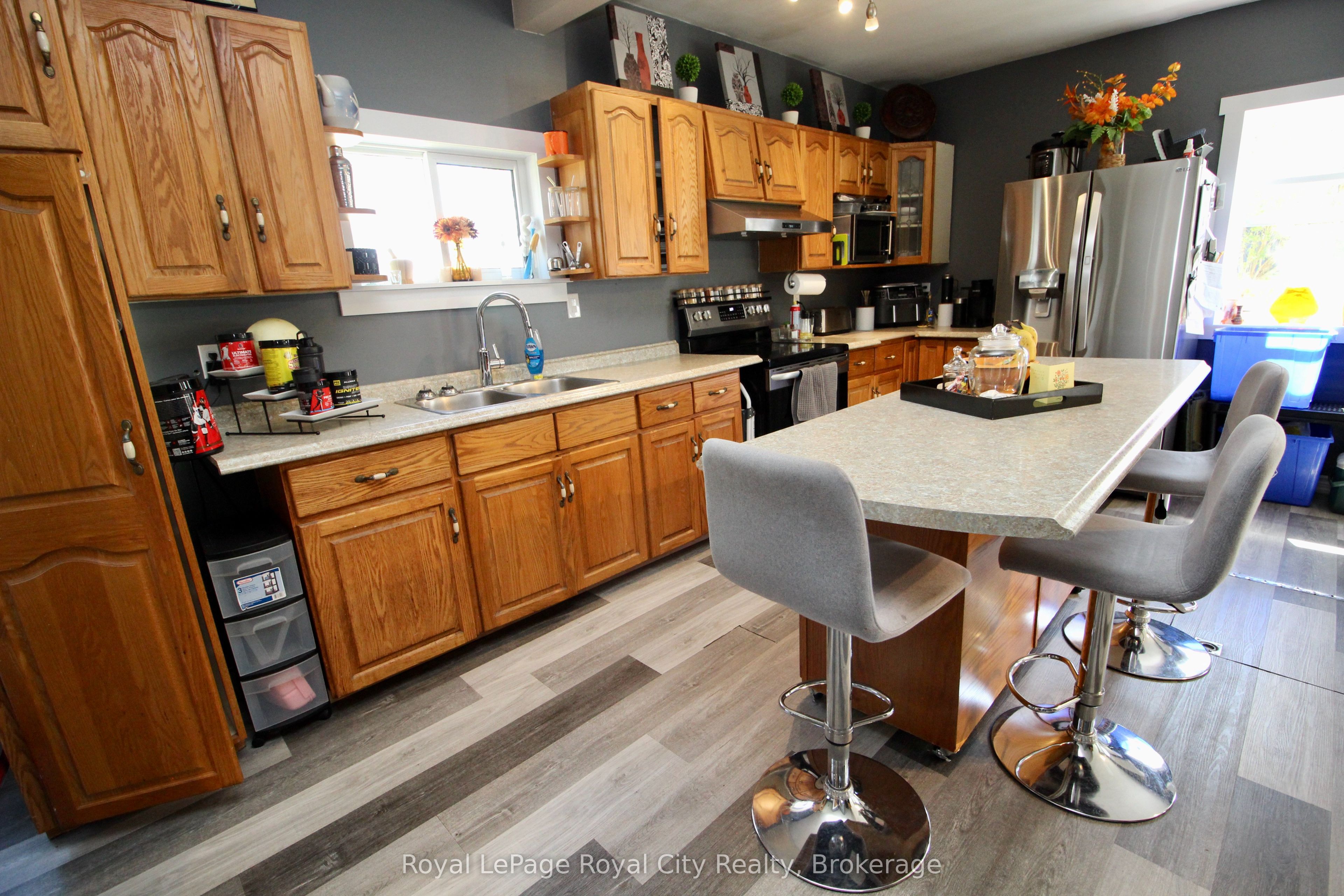 2557 Bruce Road Property Photo 6