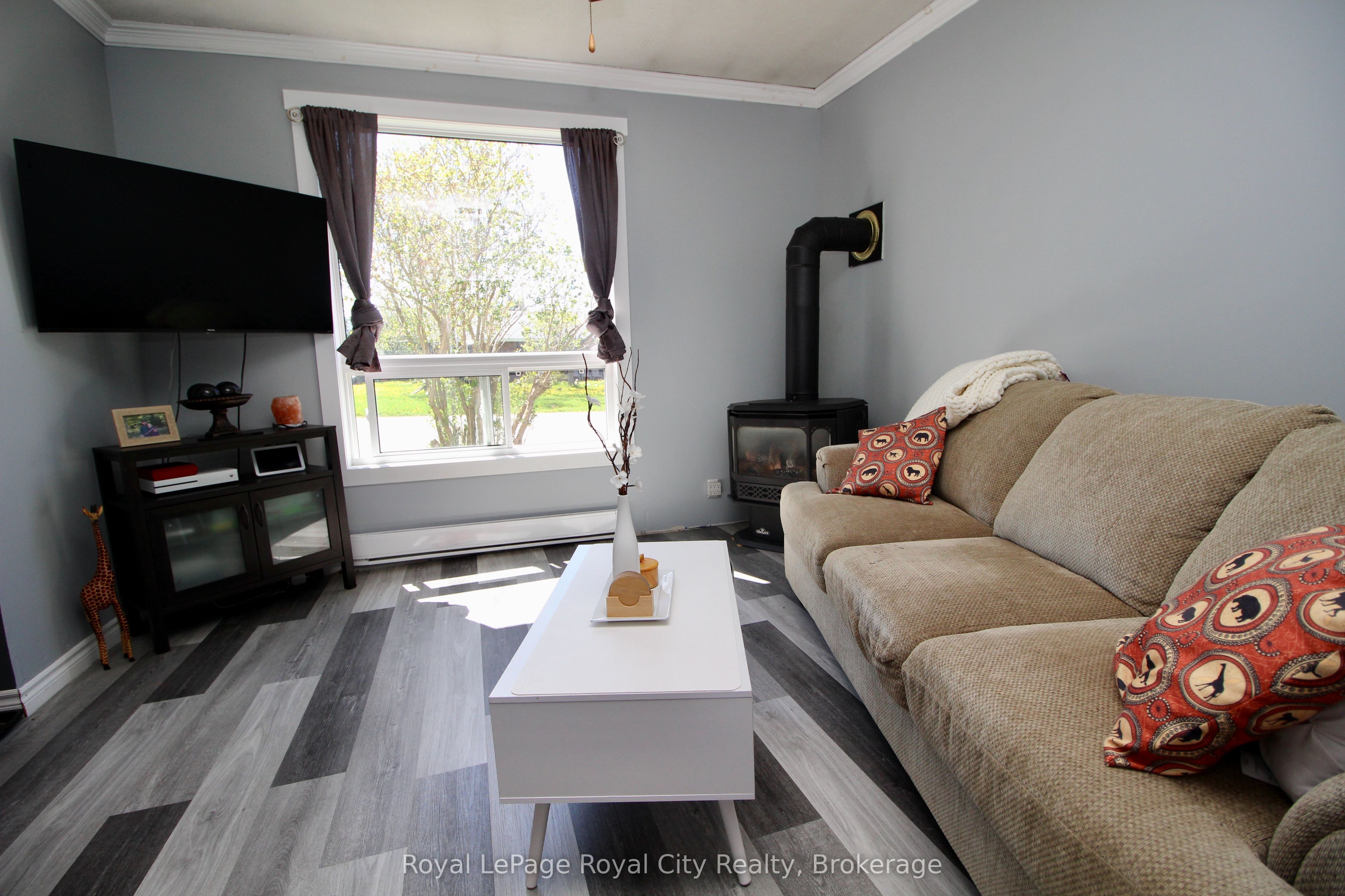 2557 Bruce Road Property Photo 10