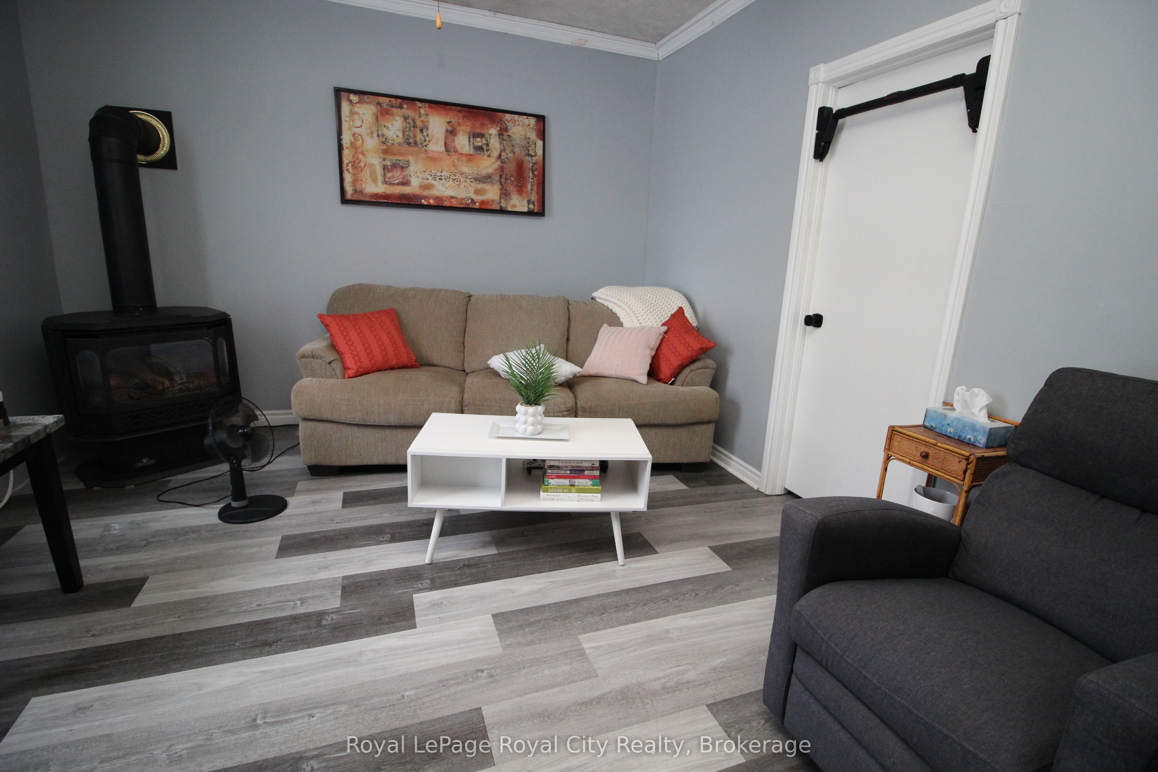 2557 Bruce Road Property Photo 11
