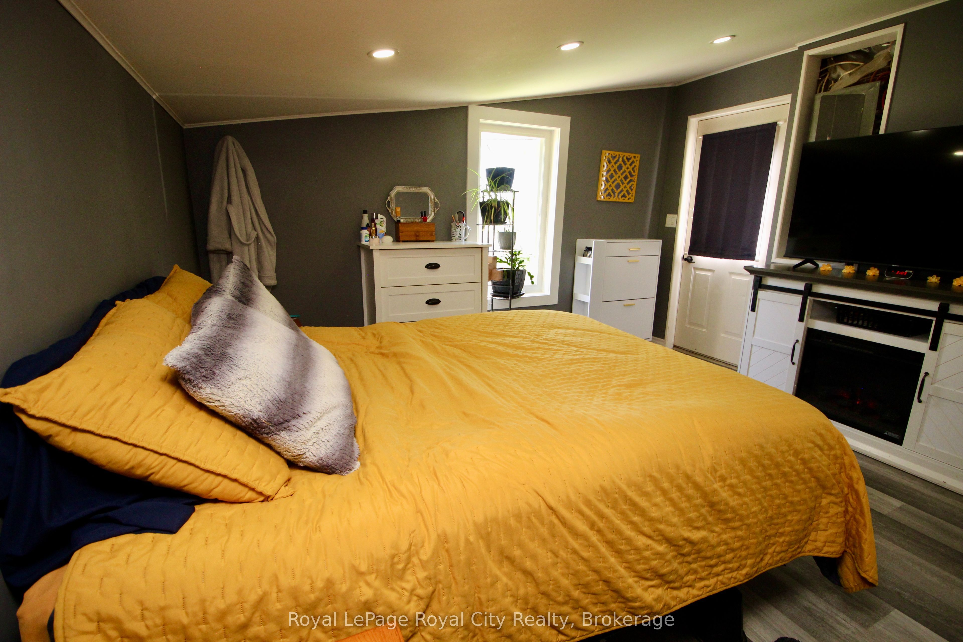 2557 Bruce Road Property Photo 12