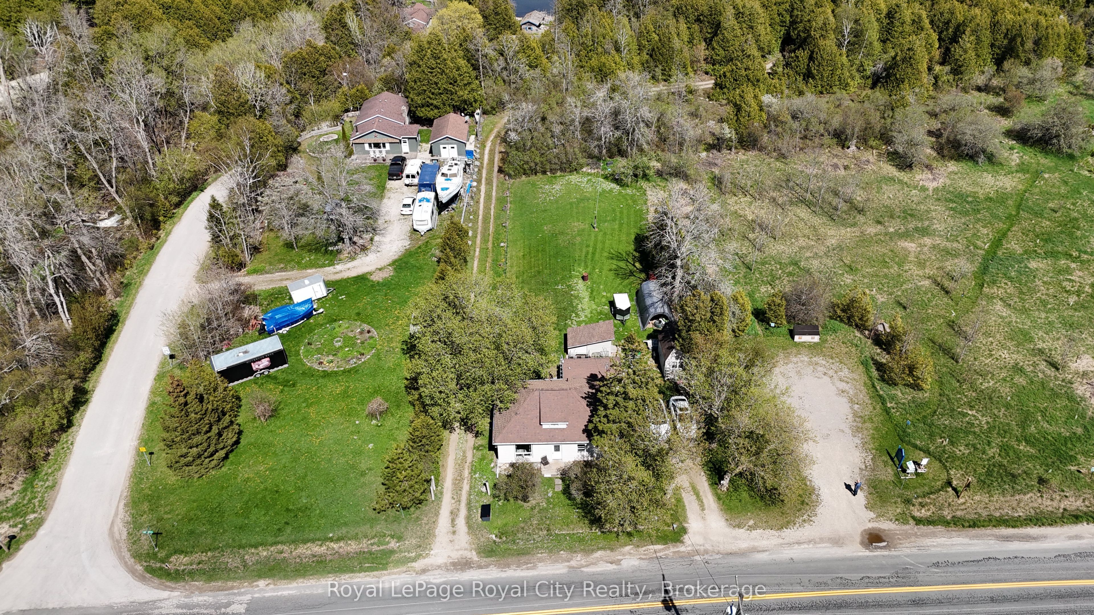 2557 Bruce Road Property Photo 23