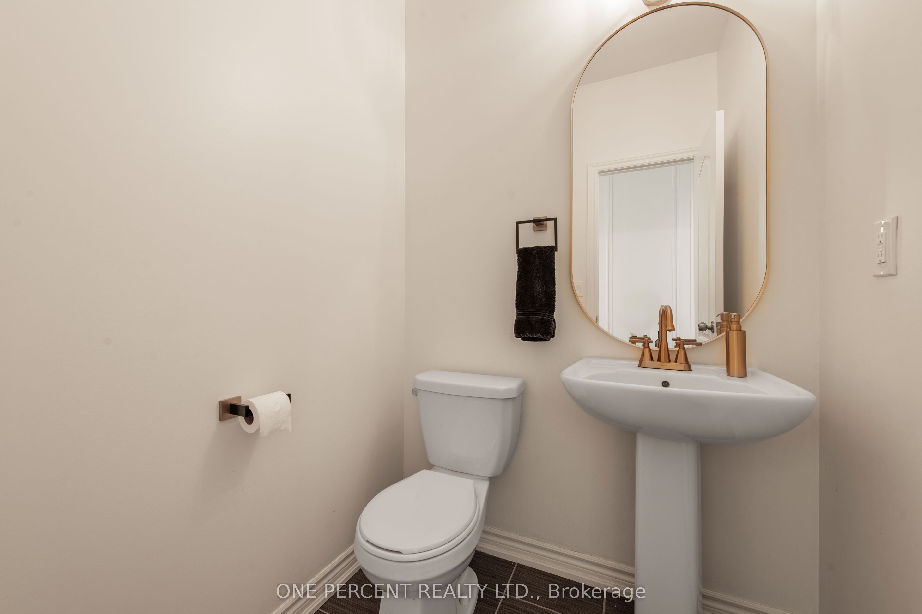 31 Courtney Street Property Photo 16