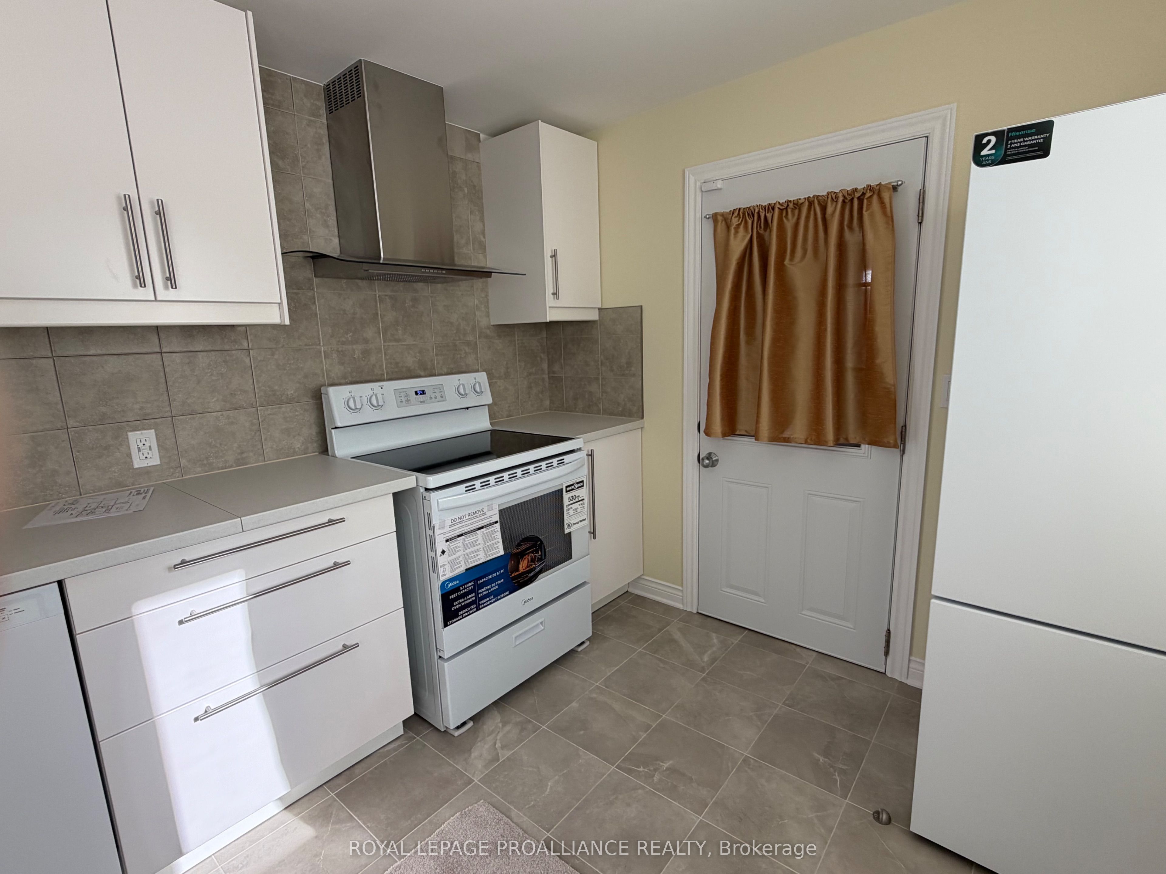 71 Buell Street Property Photo 14