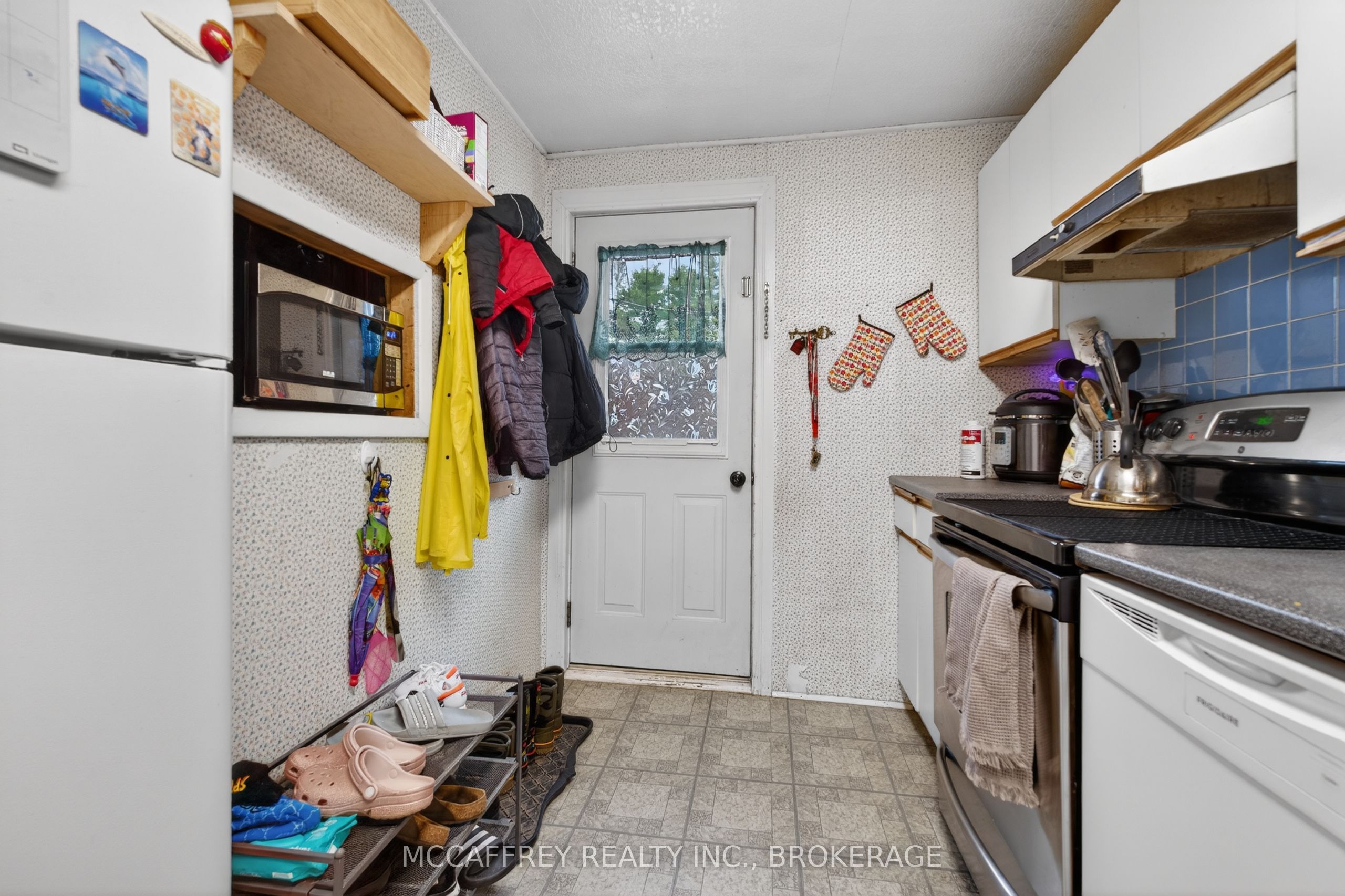12335 Highway 41 Property Photo 5