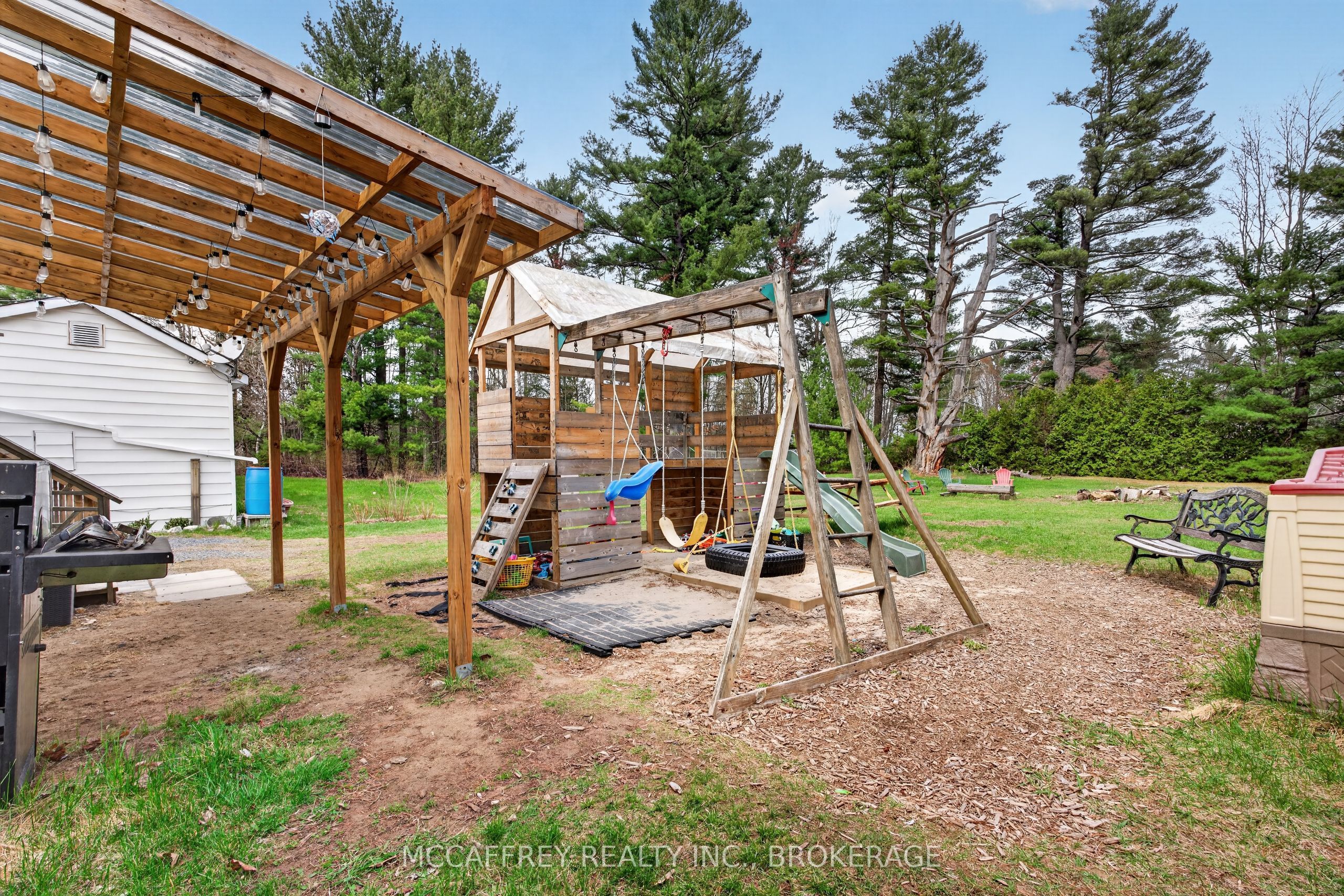 12335 Highway 41 Property Photo 19