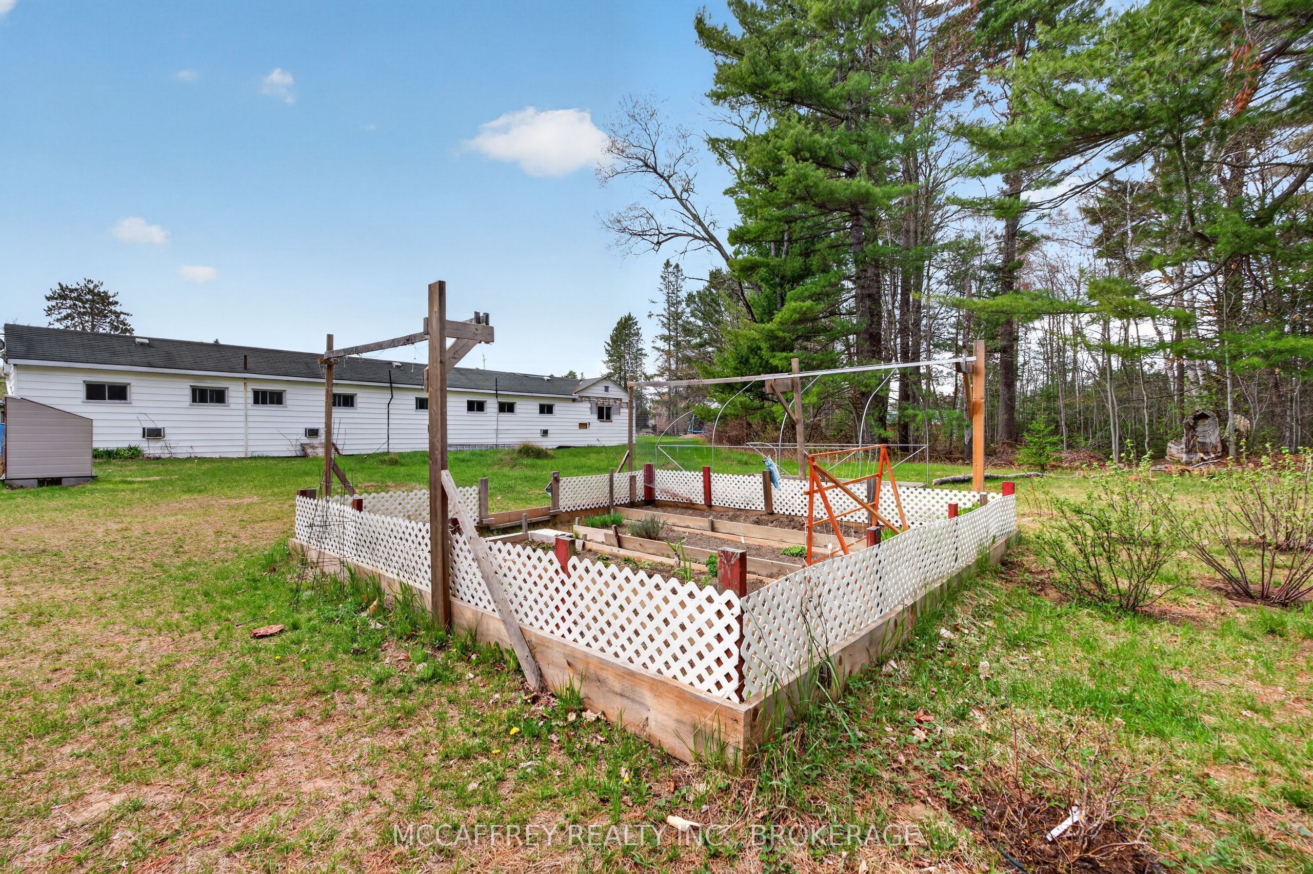 12335 Highway 41 Property Photo 23