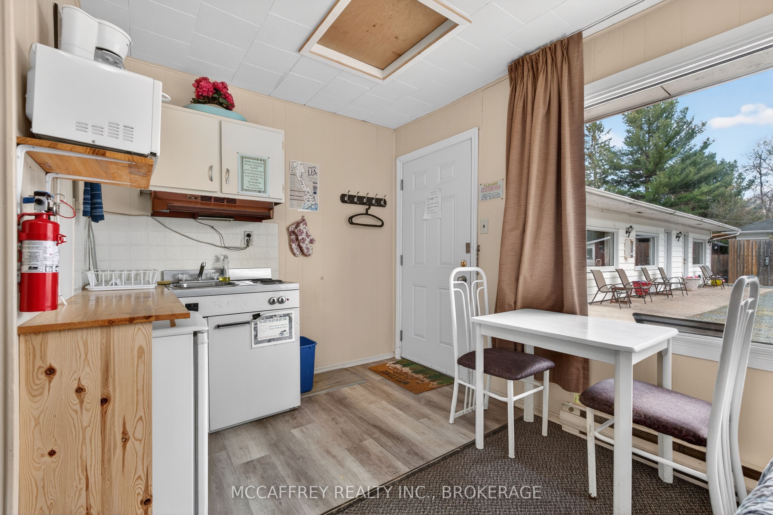12335 Highway 41 Property Photo 44