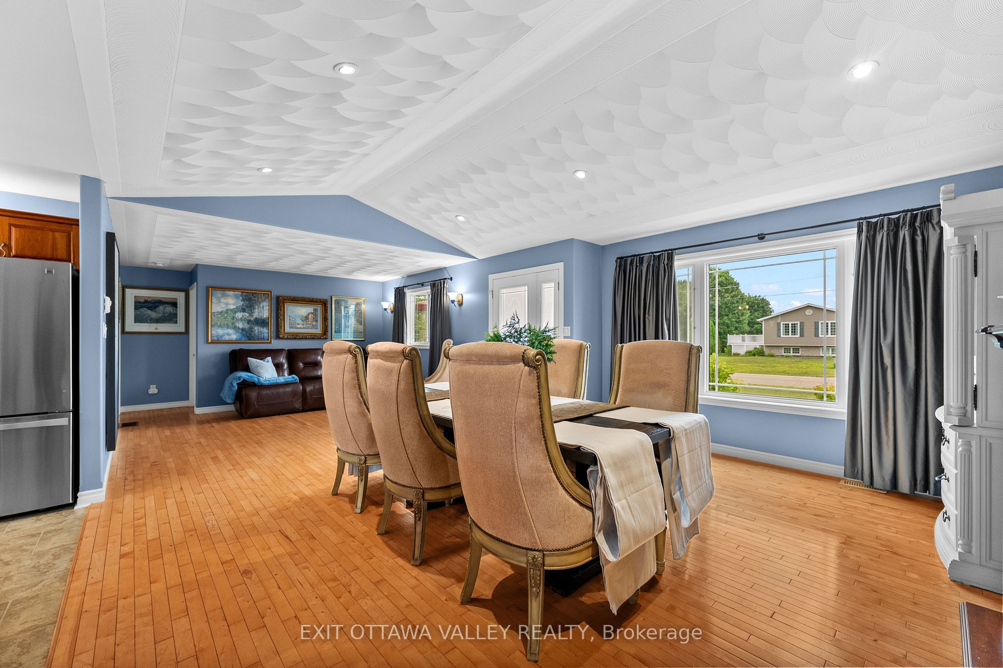 62 Meadowview Drive Property Photo 8
