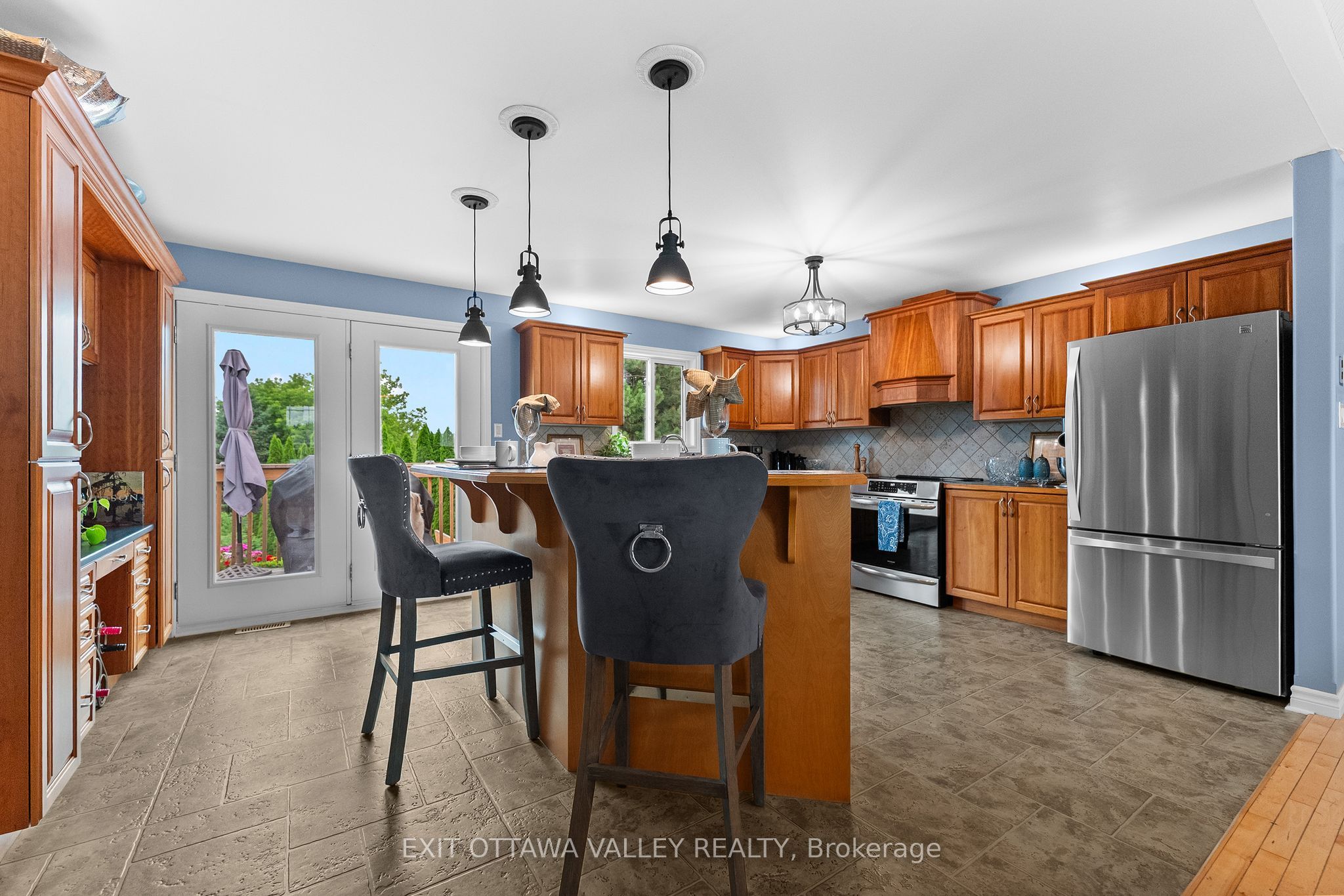 62 Meadowview Drive Property Photo 10