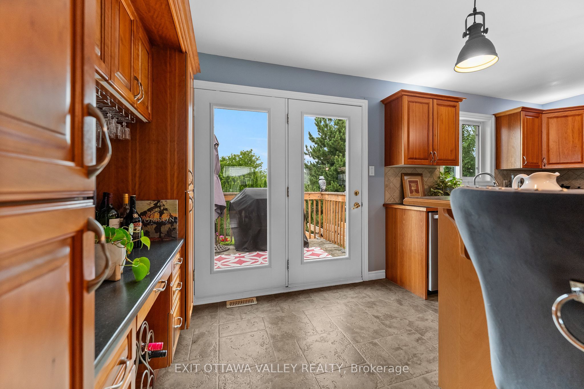 62 Meadowview Drive Property Photo 14