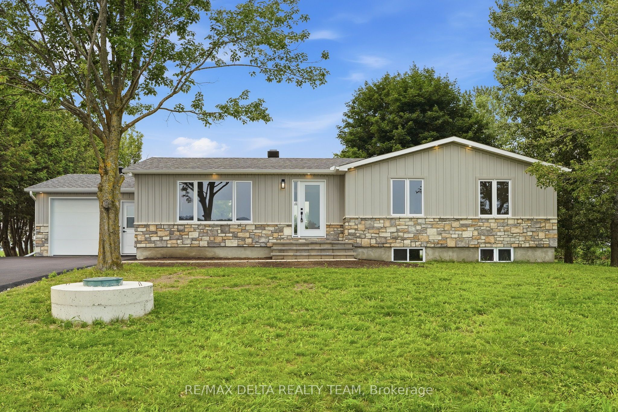 1568 Pilon Road Property Photo 1