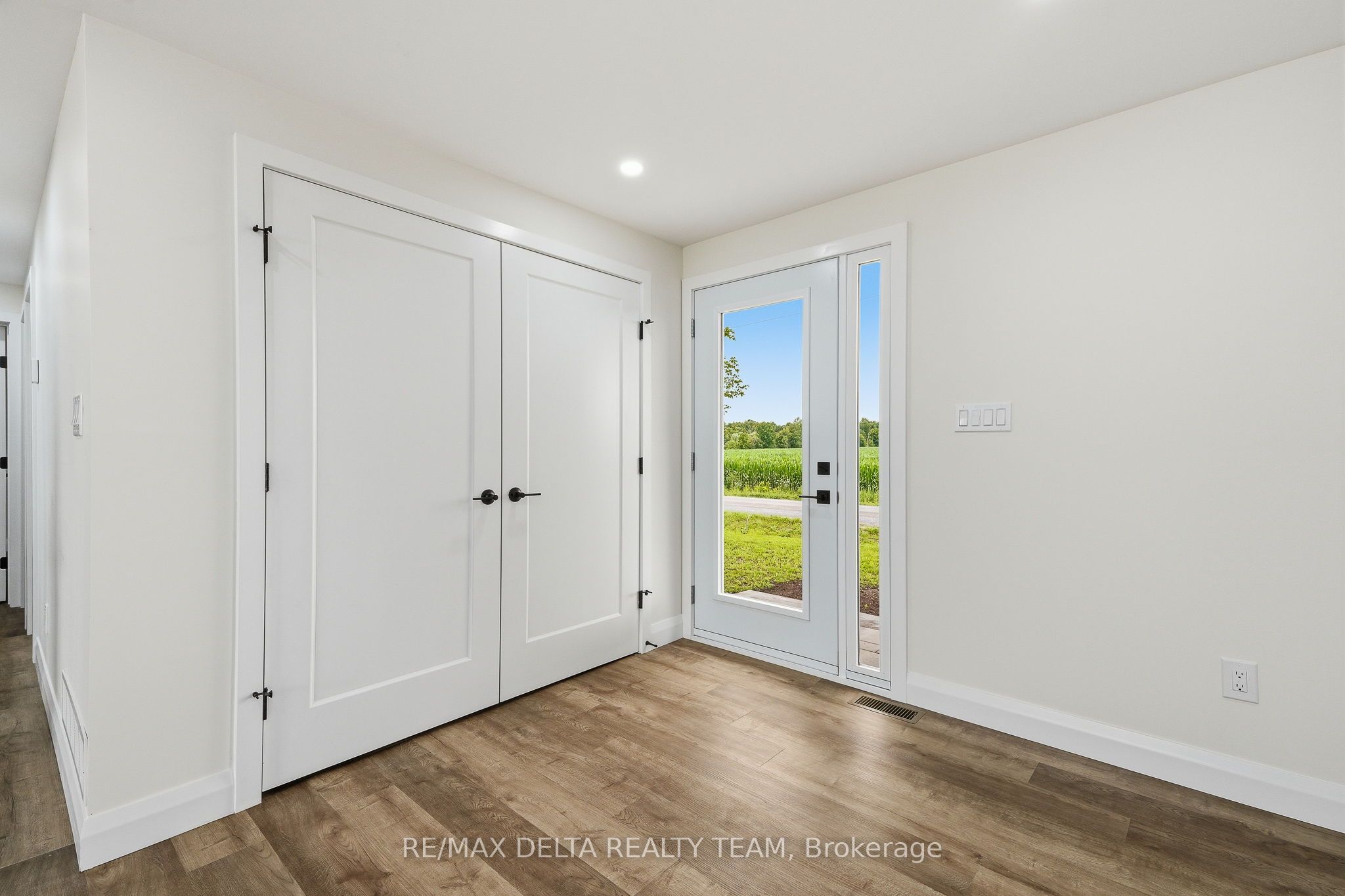 1568 Pilon Road Property Photo 4