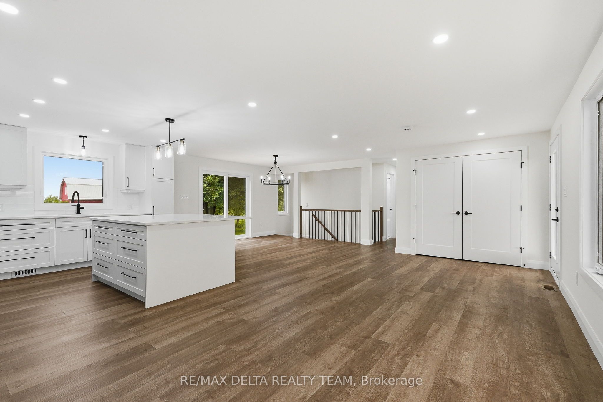 1568 Pilon Road Property Photo 8