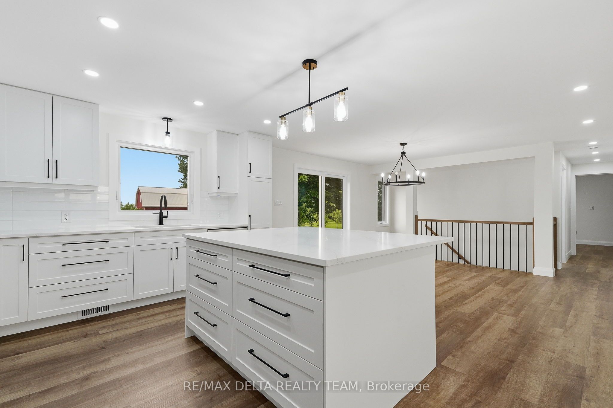 1568 Pilon Road Property Photo 10