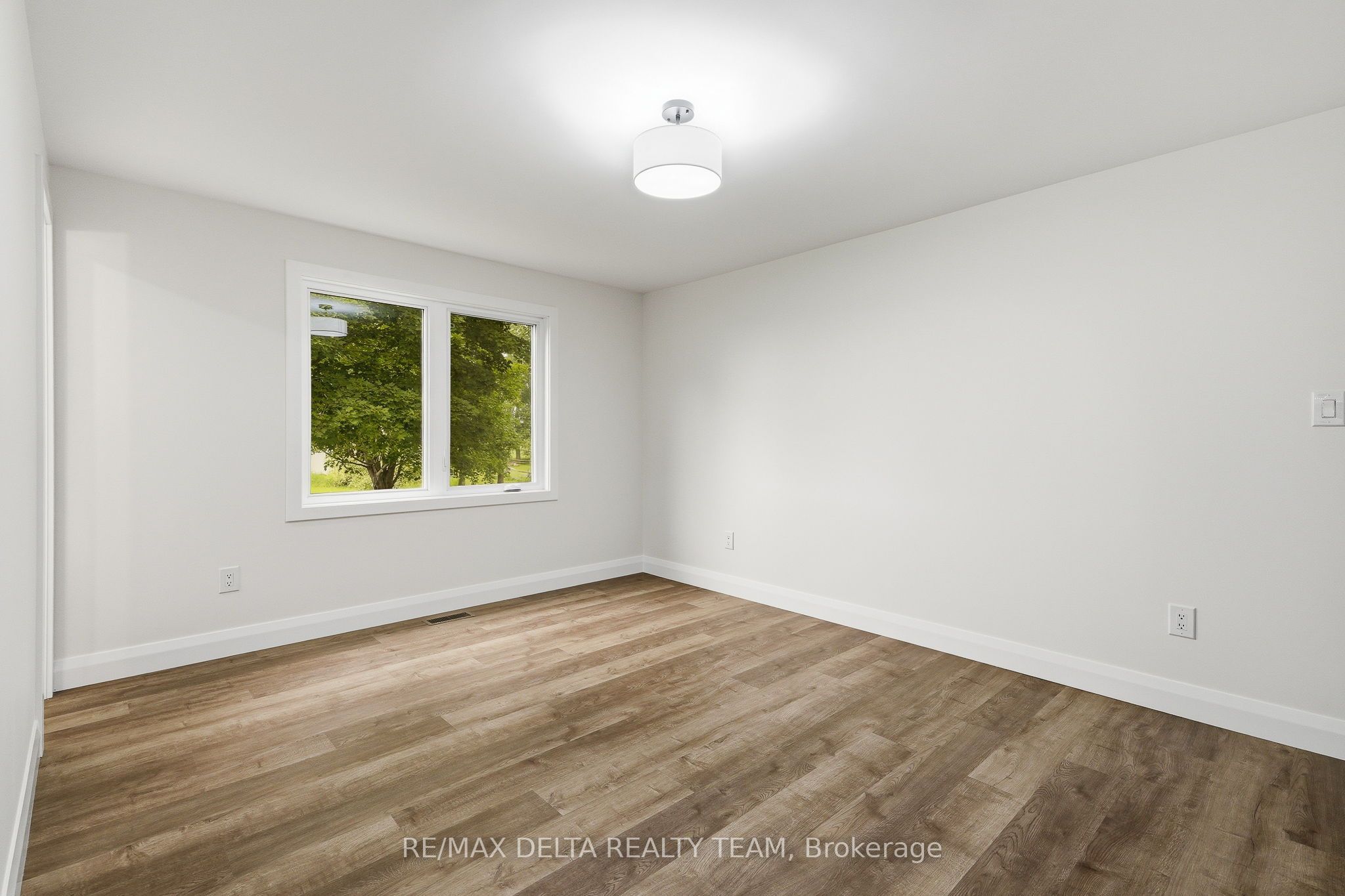 1568 Pilon Road Property Photo 23
