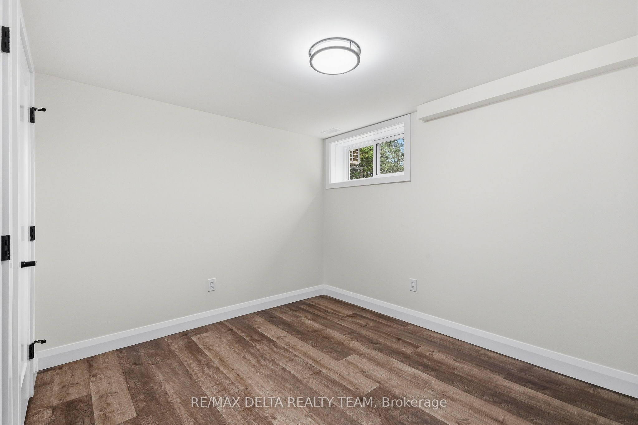 1568 Pilon Road Property Photo 32