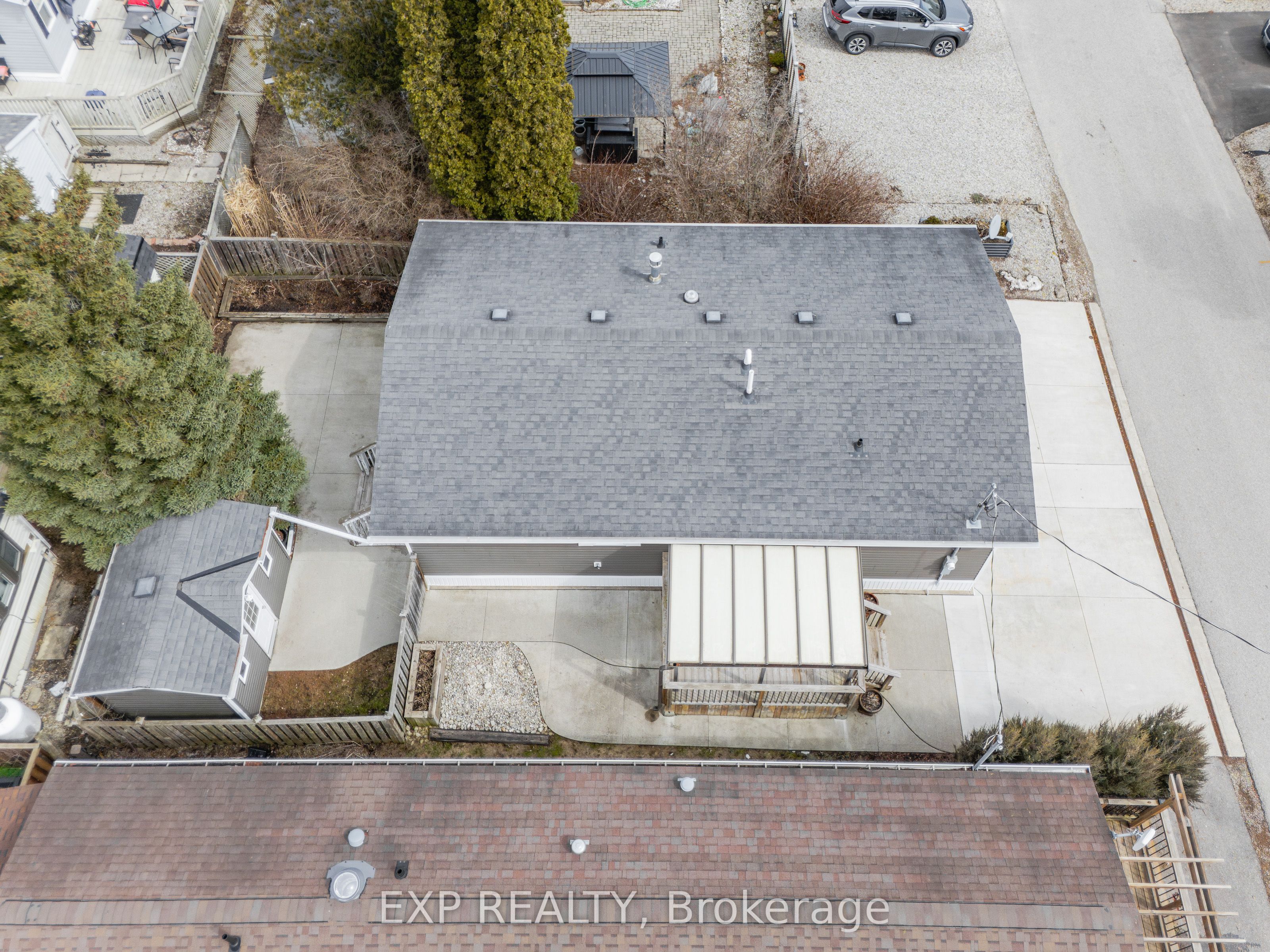 5 Elm Street Property Photo 43