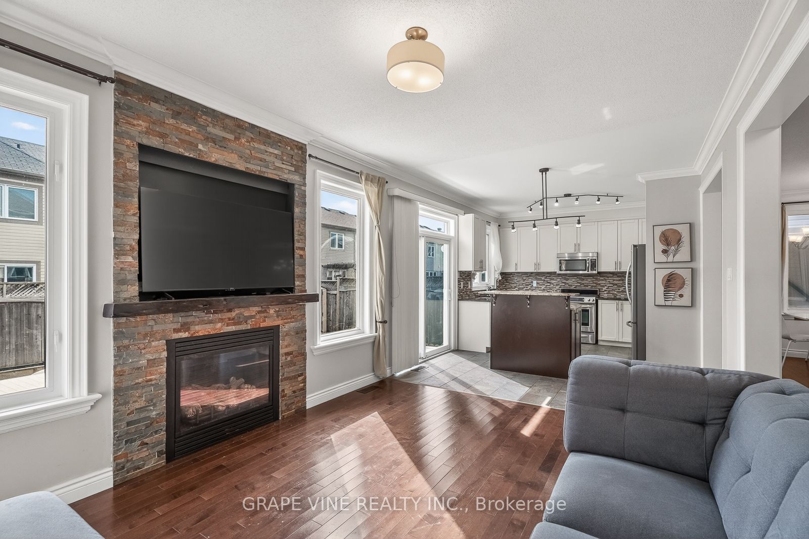 3009 Freshwater Way Property Photo 10