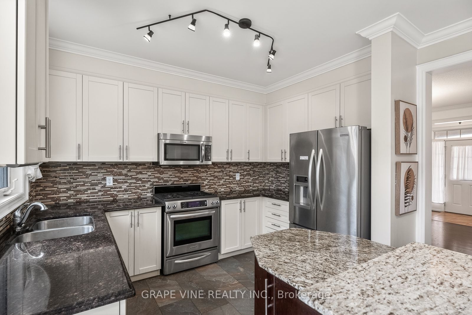 3009 Freshwater Way Property Photo 13
