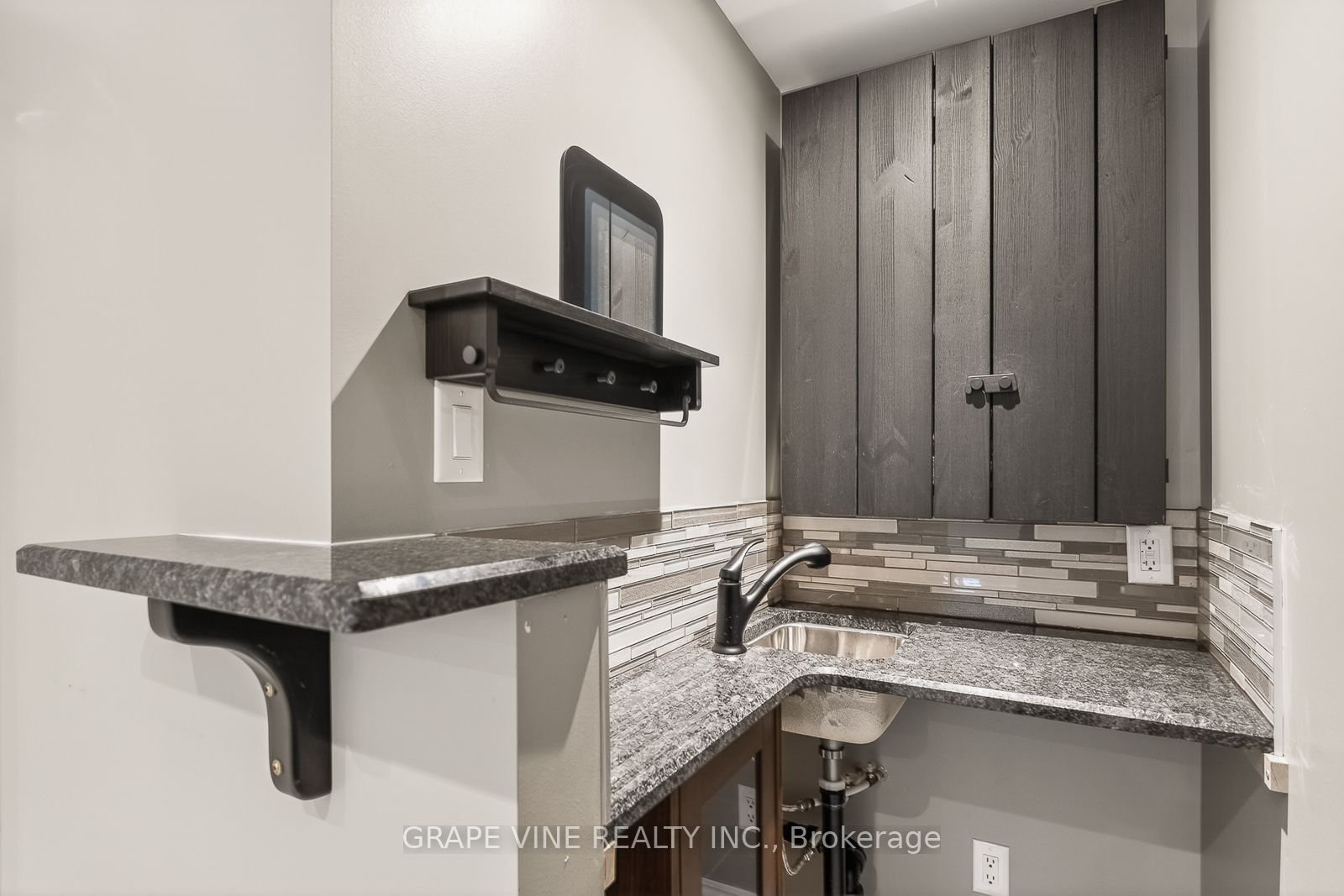 3009 Freshwater Way Property Photo 29