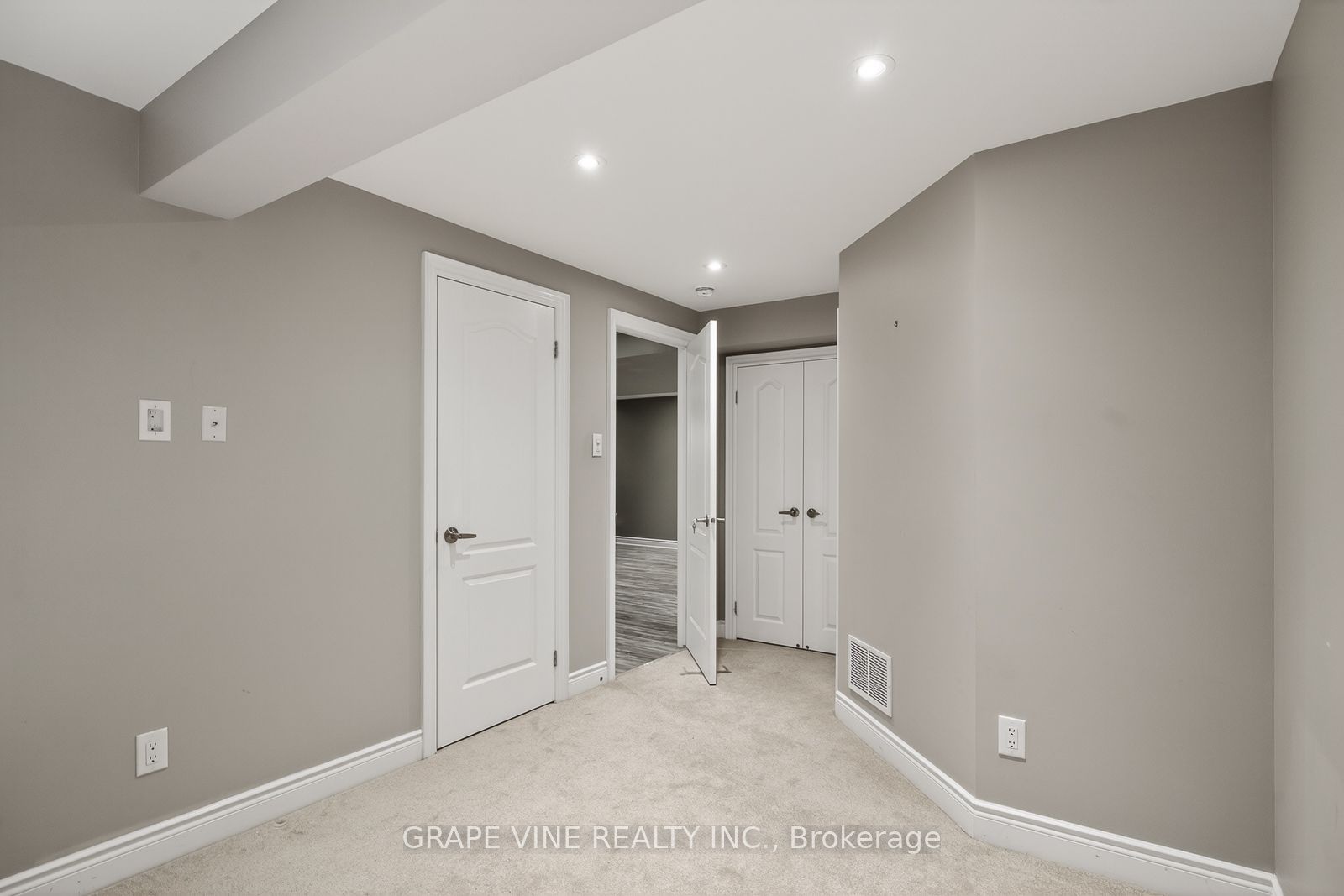 3009 Freshwater Way Property Photo 32