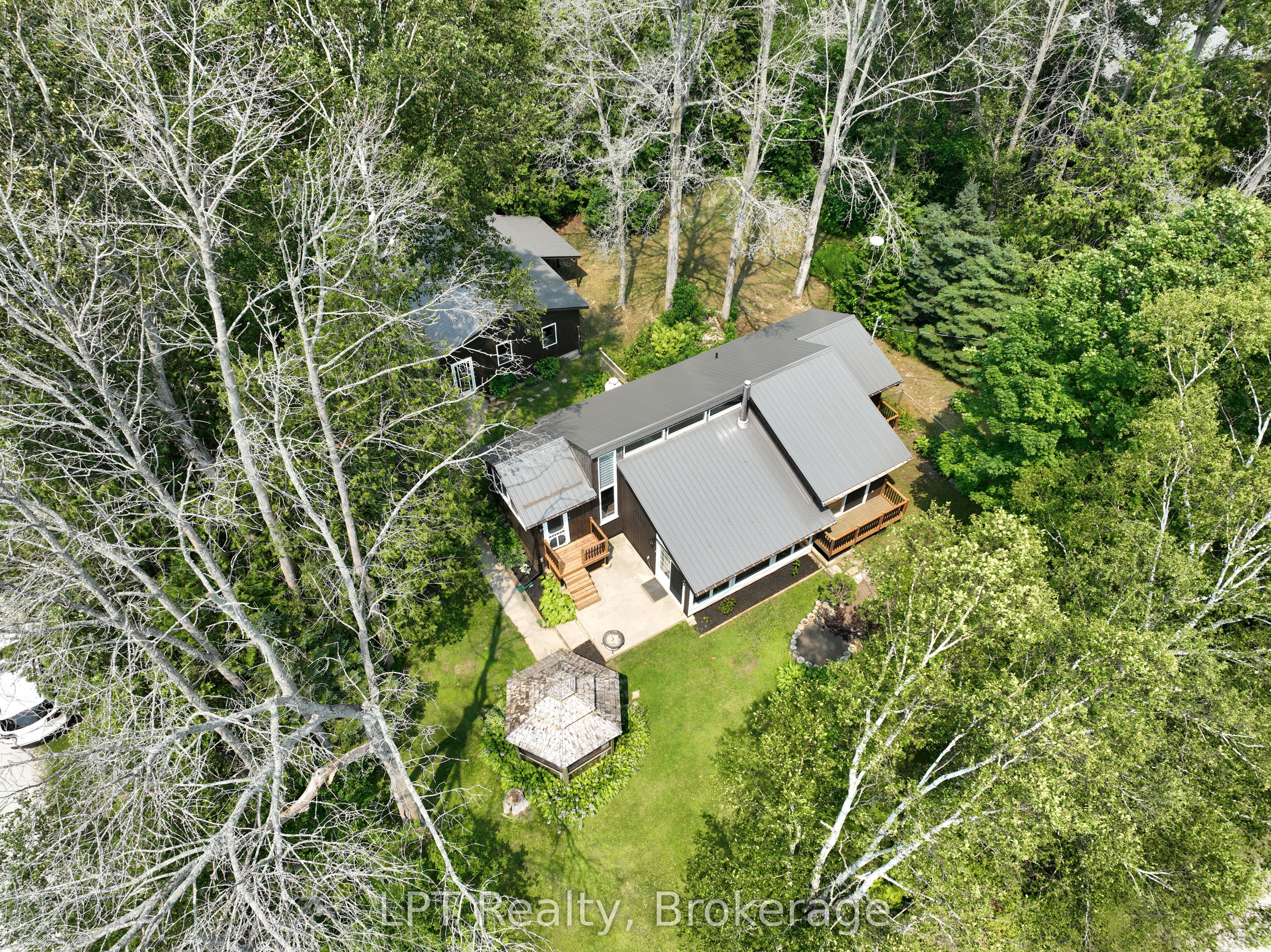 3 Cardinal Avenue Property Photo 1