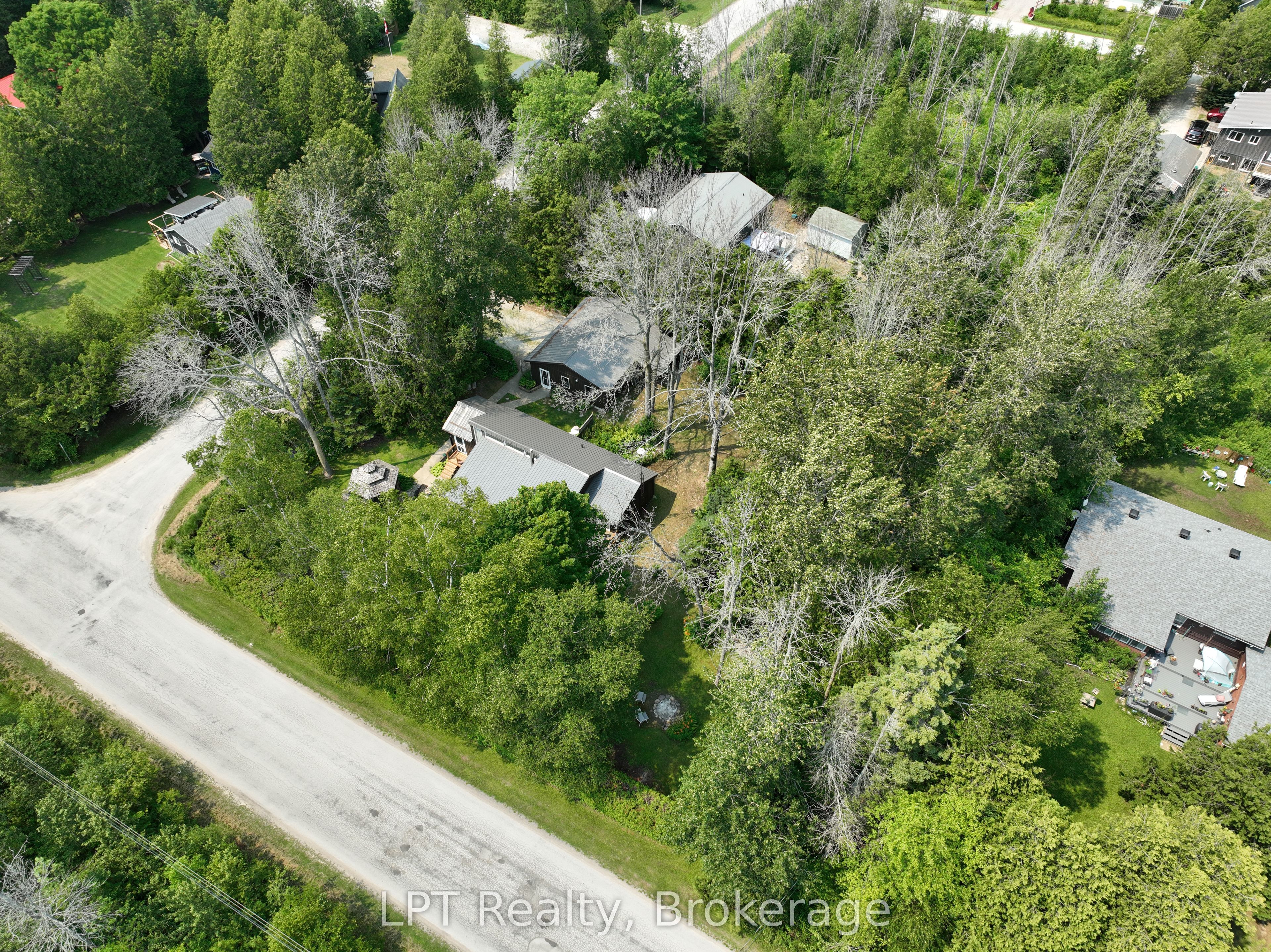 3 Cardinal Avenue Property Photo 4