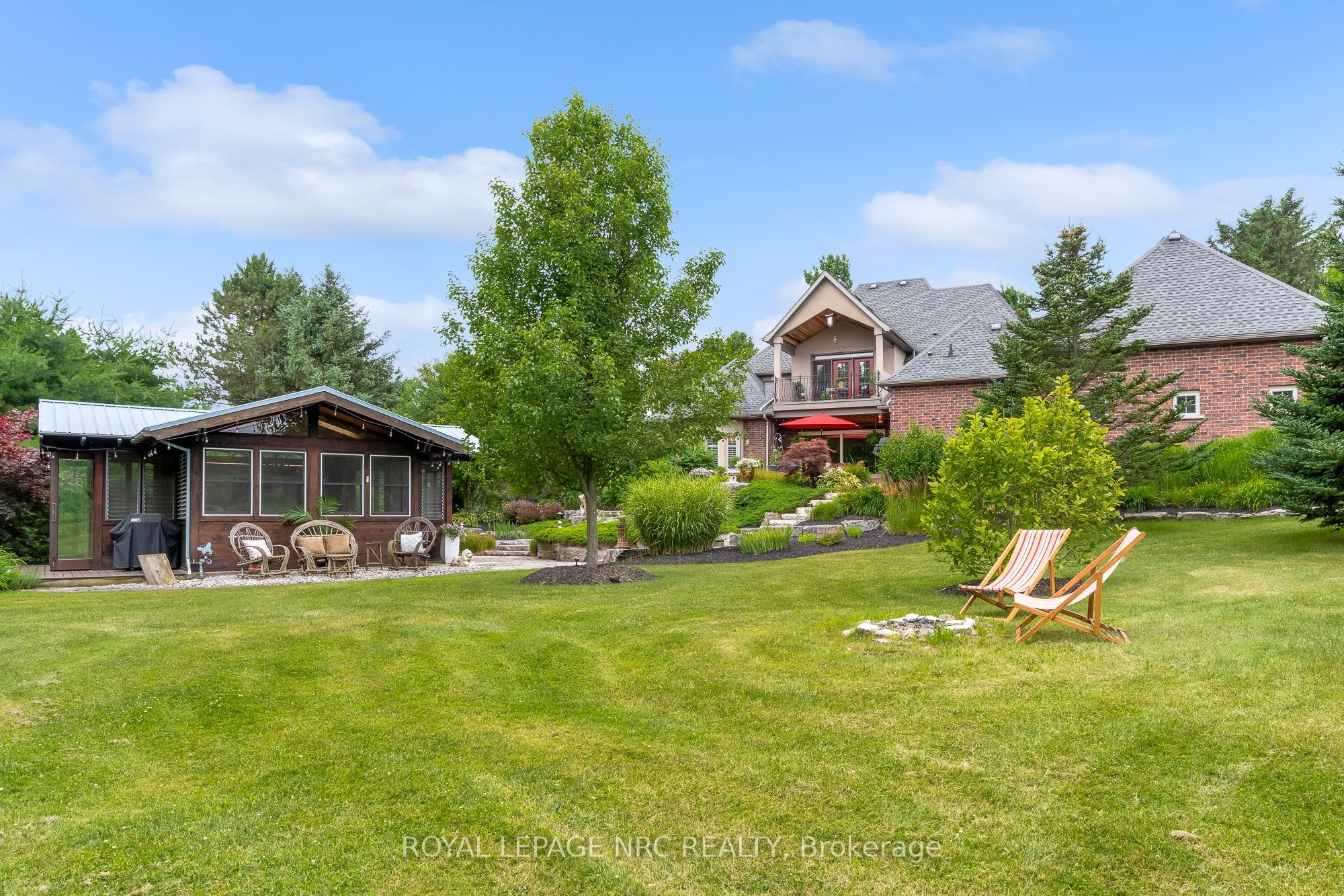 1323 Effingham Street Property Photo 6