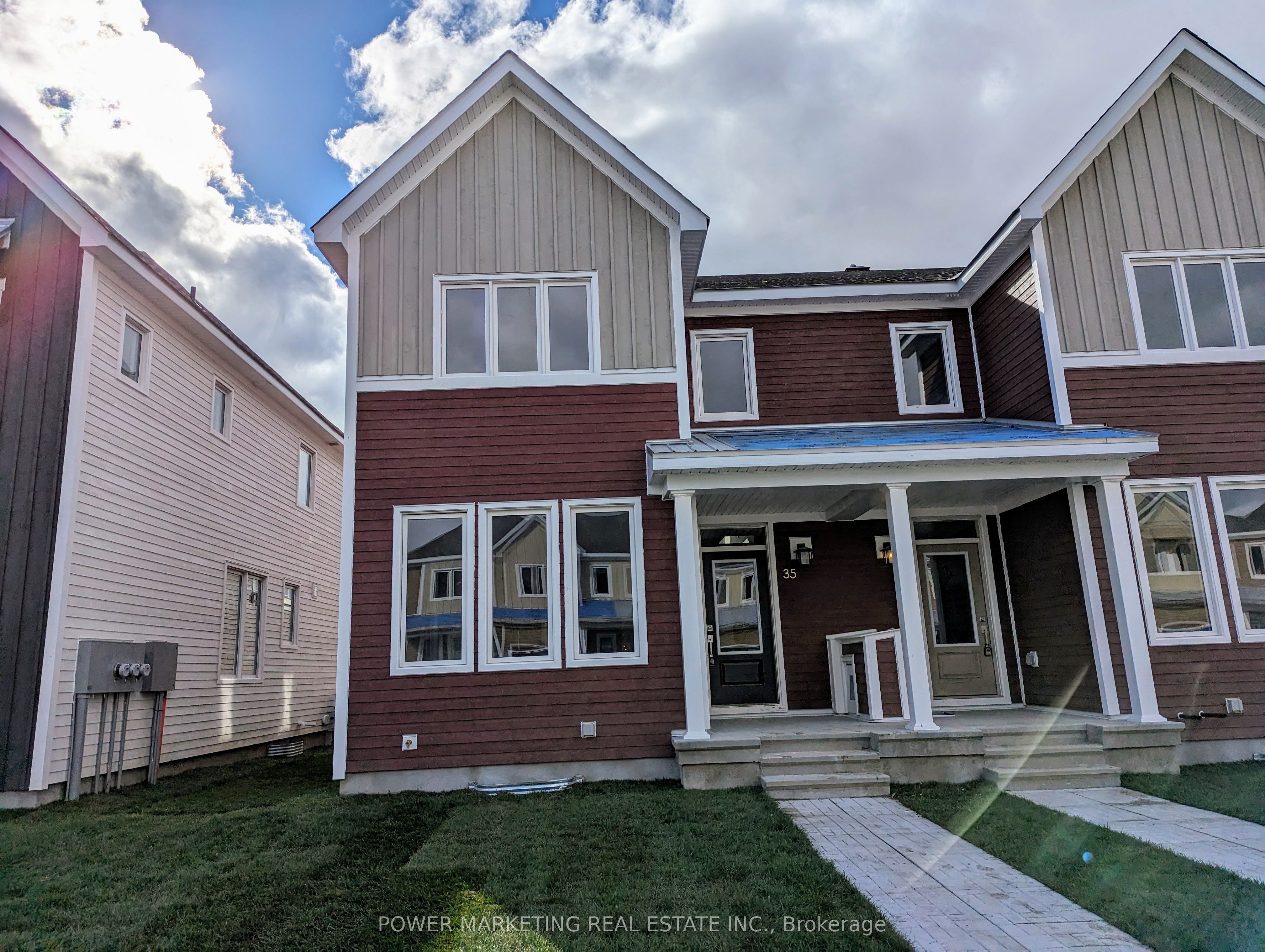 35 Chasing Grove Property Photo 1