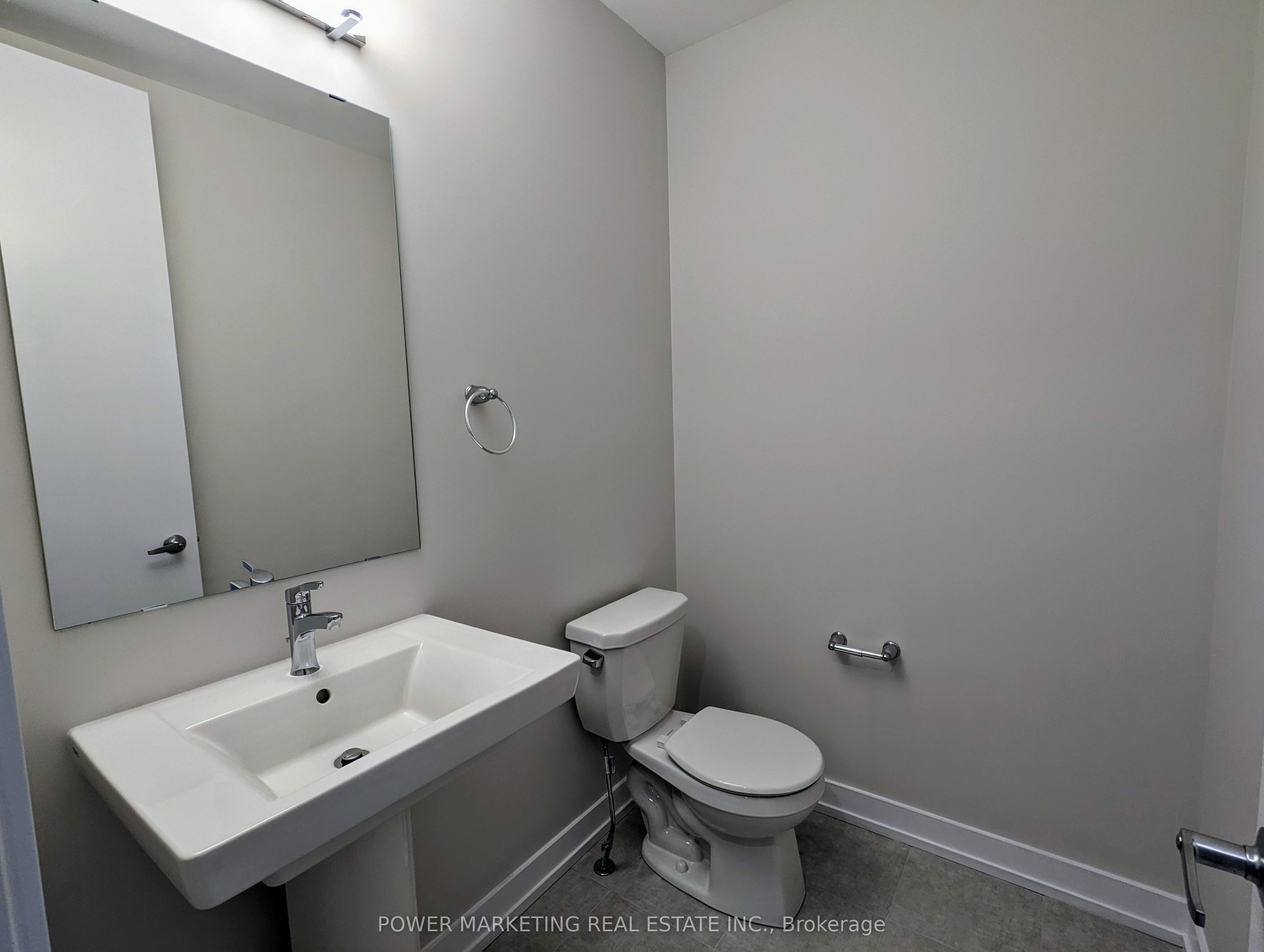 35 Chasing Grove Property Photo 6