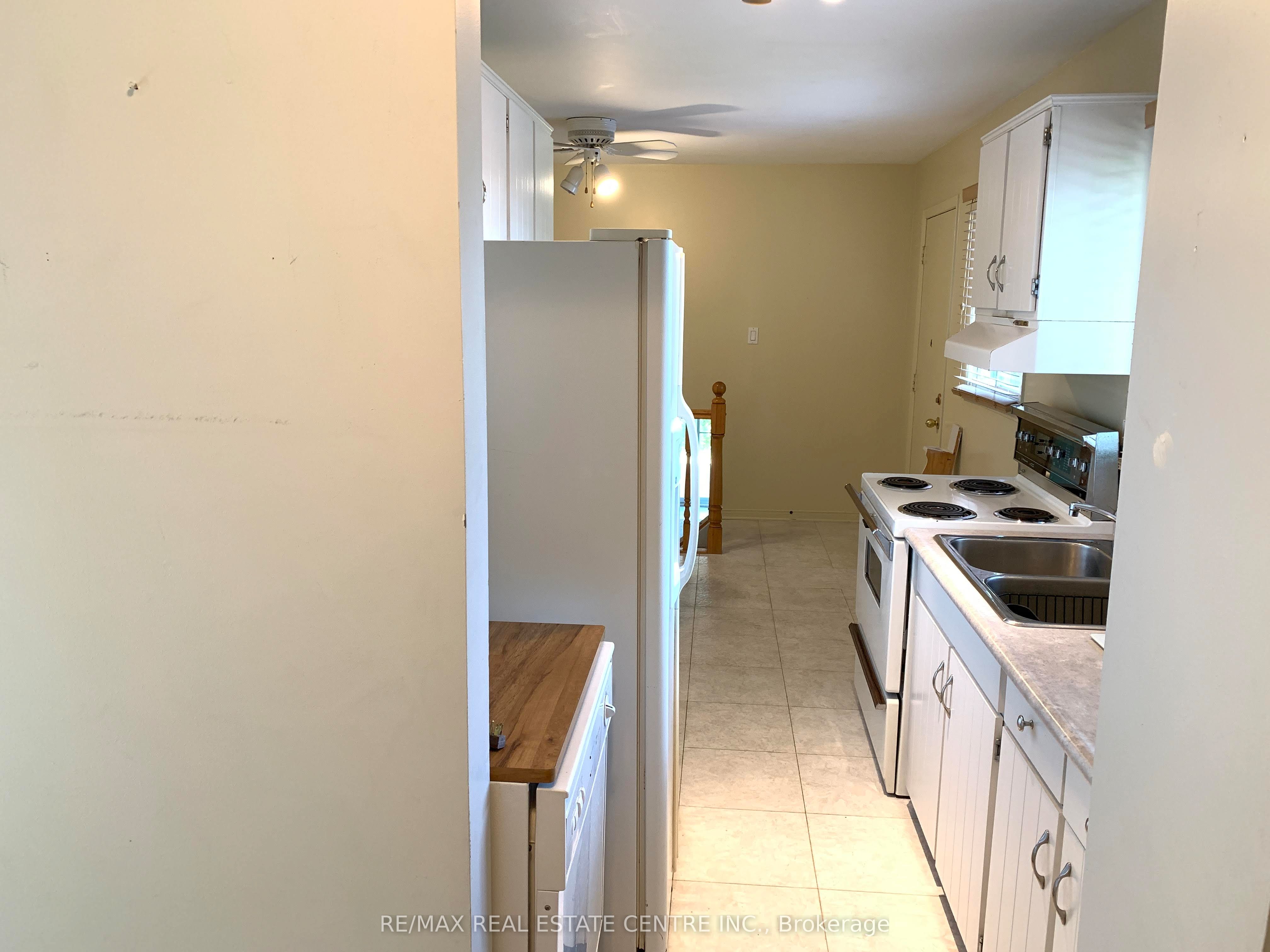 14 Sandsprings Crescent Property Photo 21
