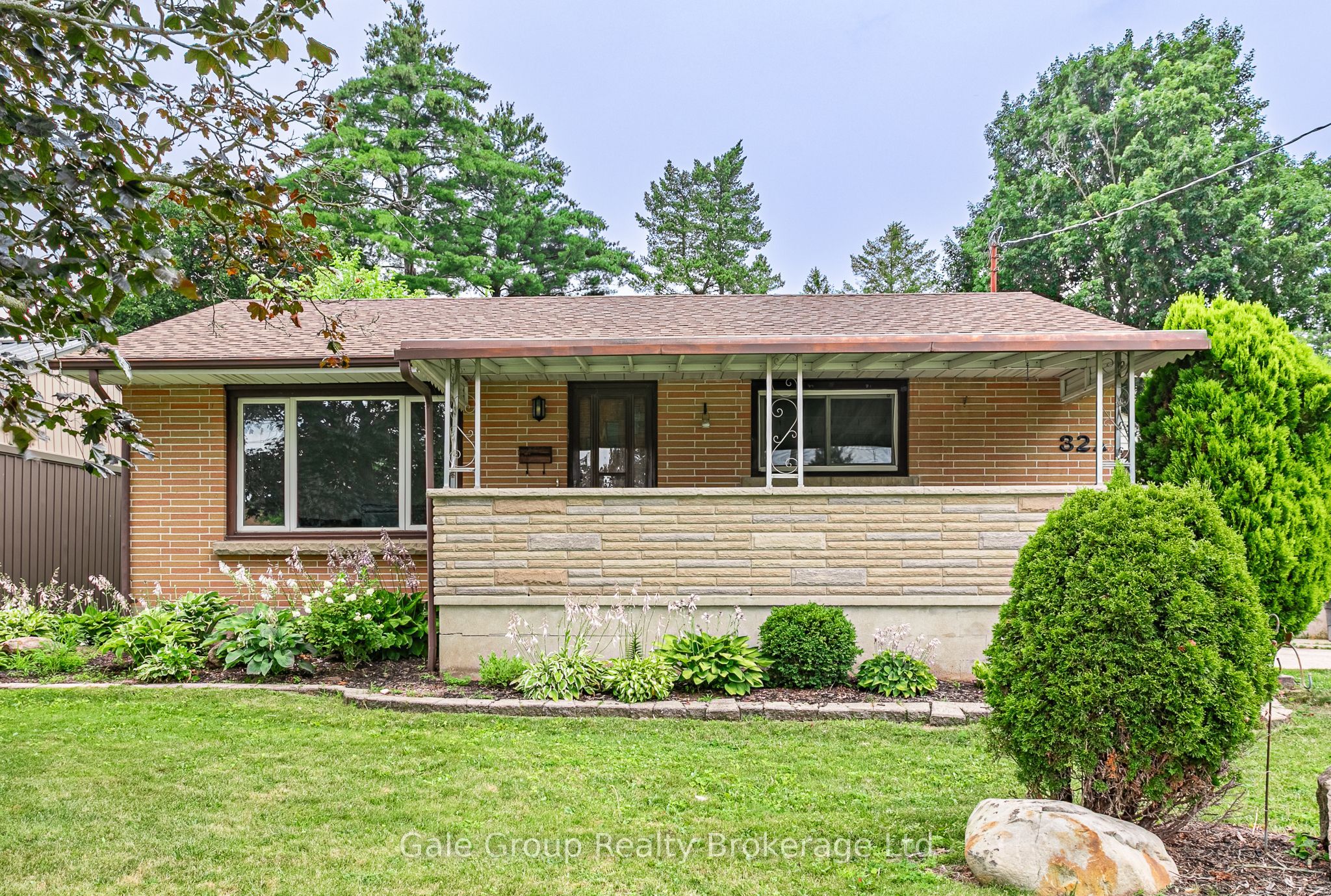 32A Glendale Drive Property Photo 1