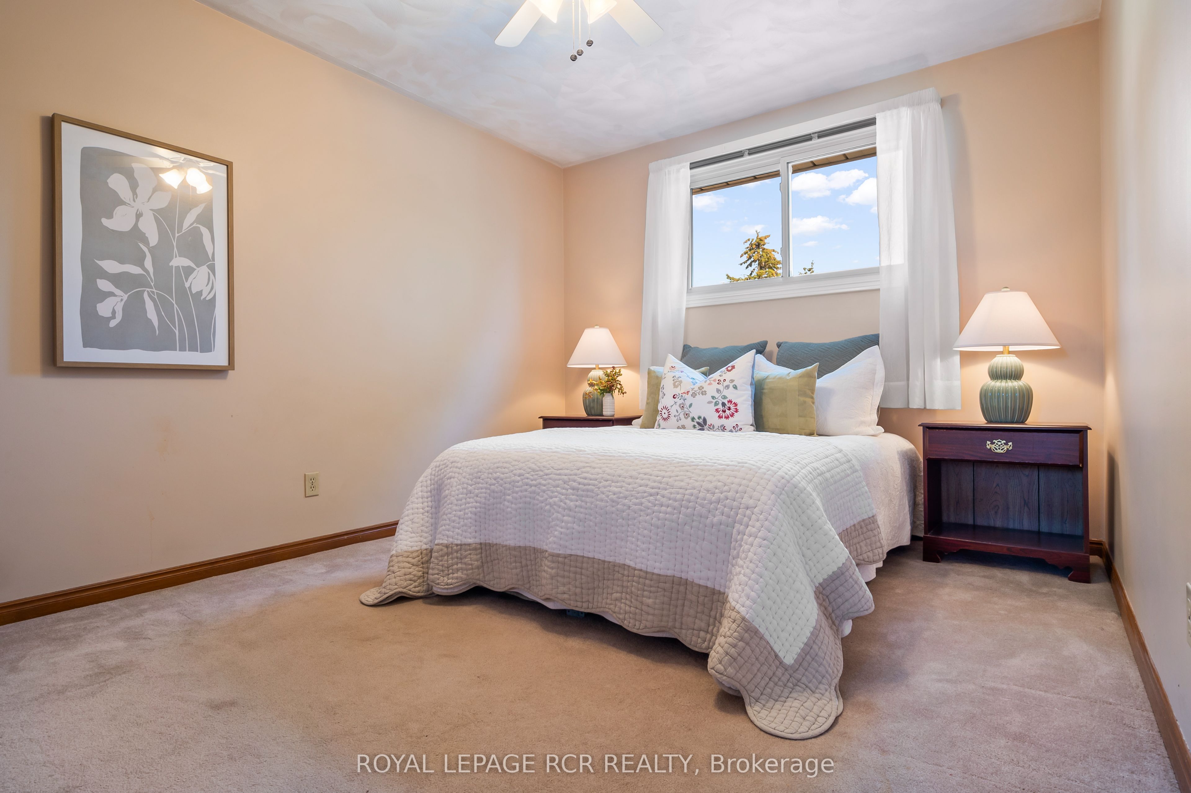 137 White Pine Crescent Property Photo 15