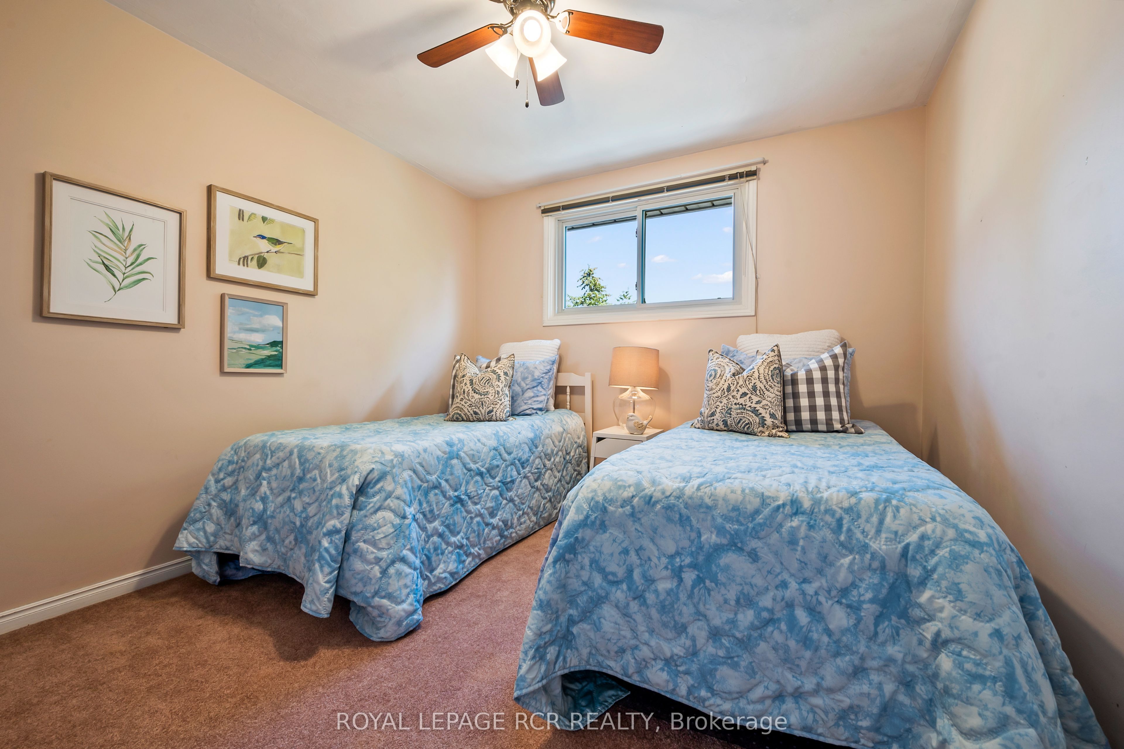 137 White Pine Crescent Property Photo 16