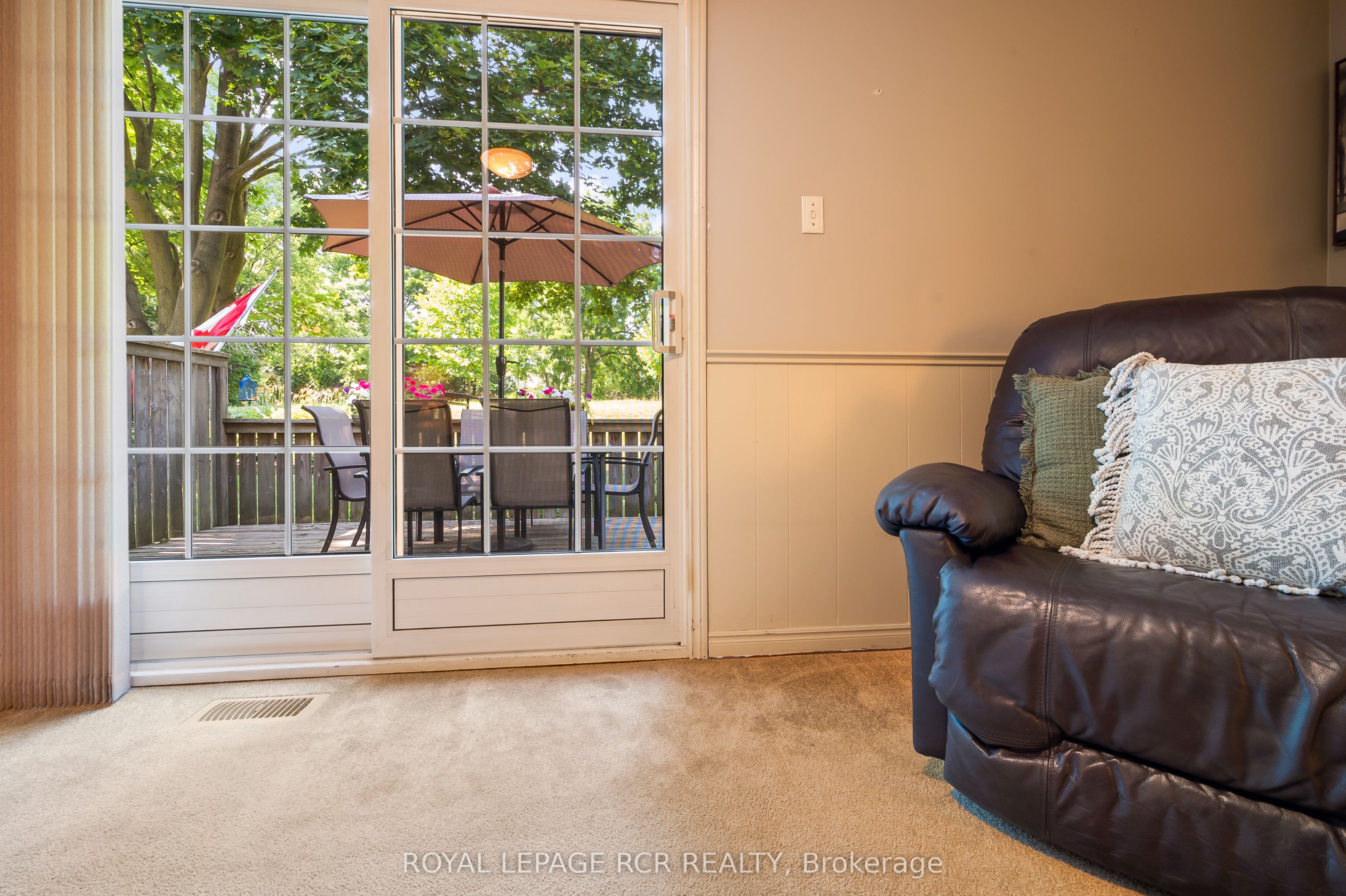 137 White Pine Crescent Property Photo 22