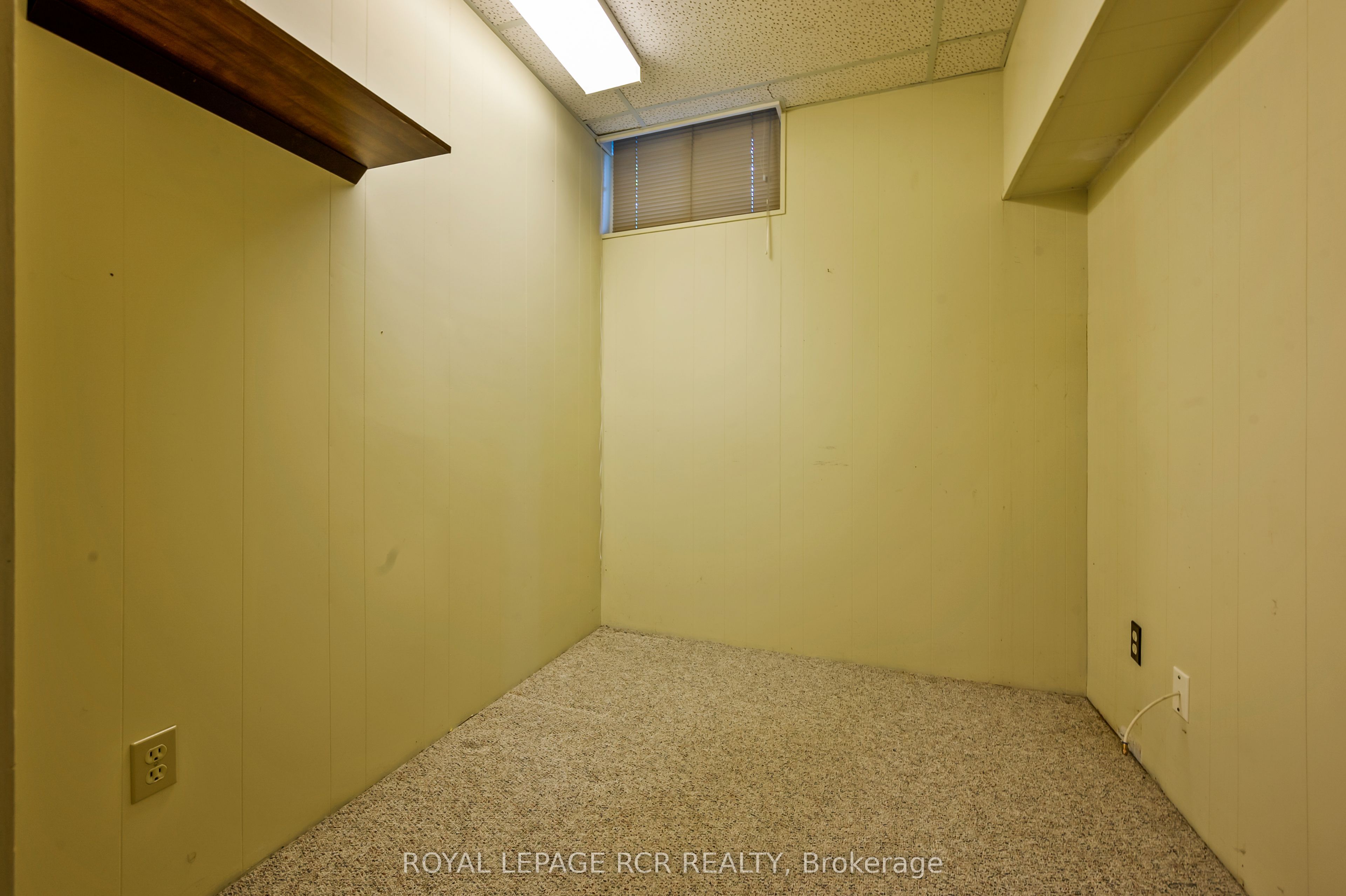 137 White Pine Crescent Property Photo 27